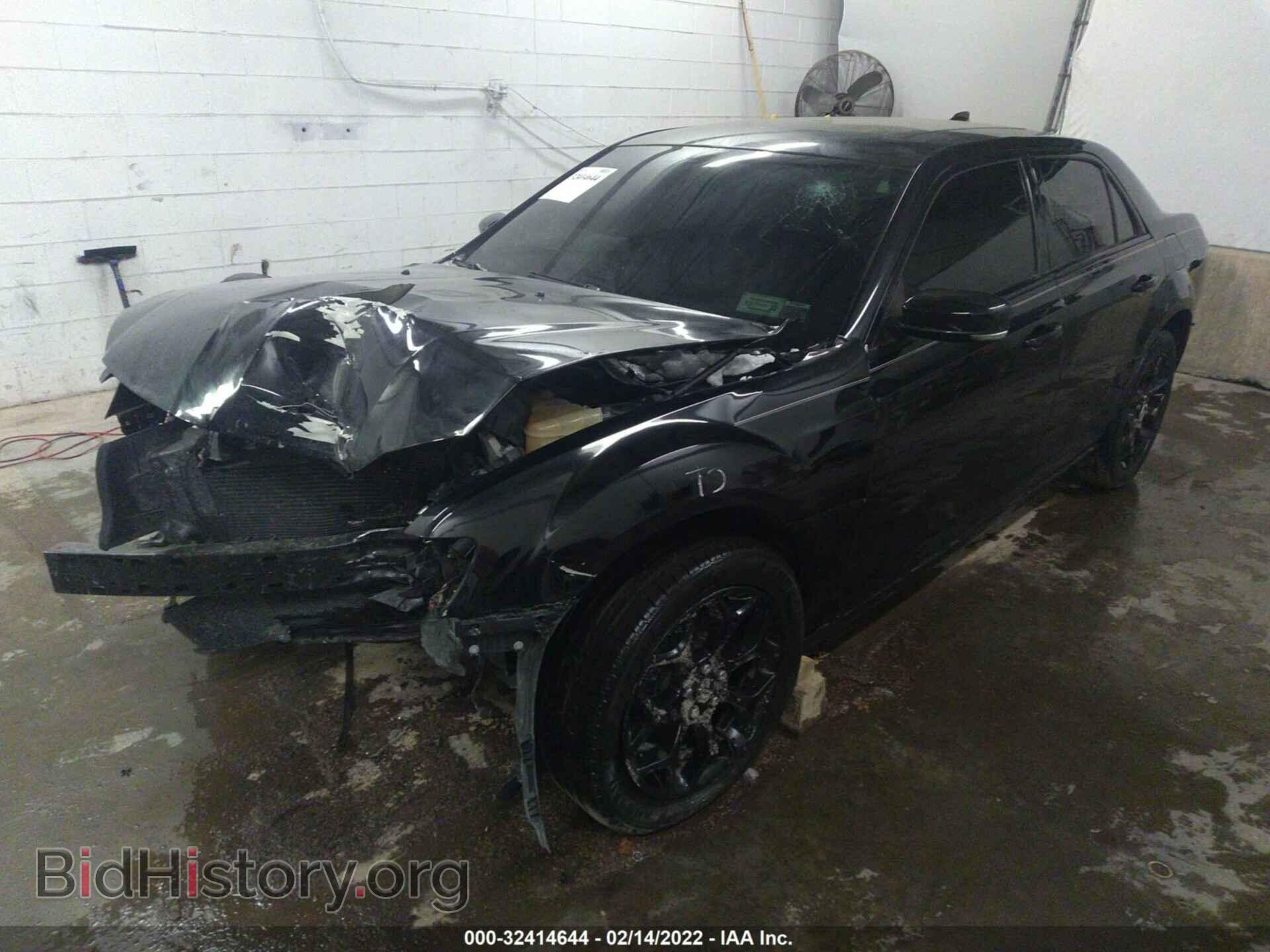 2017 CHRYSLER 300 - VIN: 2C3CCAGG4HH648420 - Фото 2