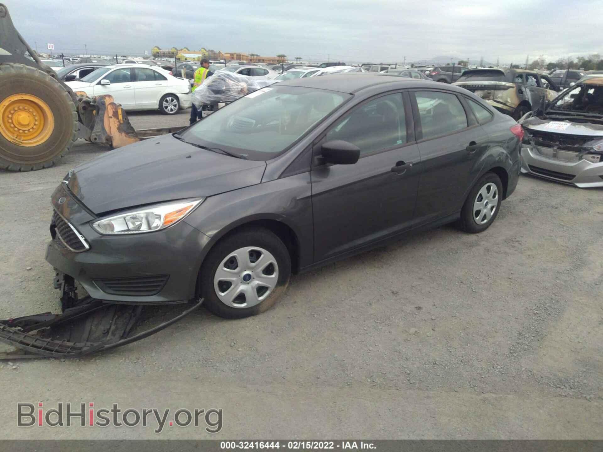 2018 FORD FOCUS - VIN: 1FADP3E29JL303941 - Photo 2