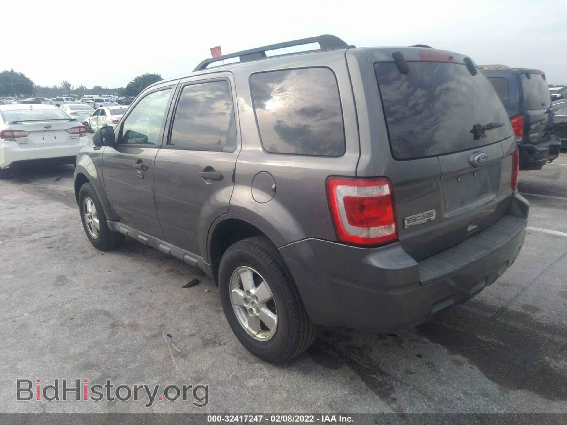 2010 FORD ESCAPE - VIN: 1FMCU0D71AKB34574 - Фото 3