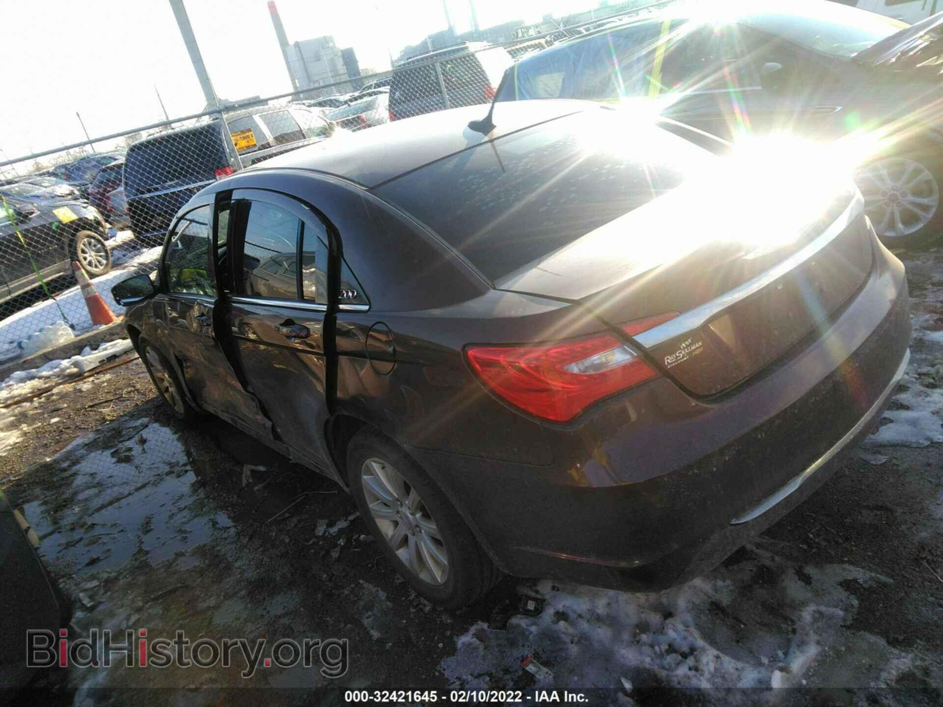 2012 CHRYSLER 200 - VIN: 1C3CCBBB9CN299997 - Фото 3