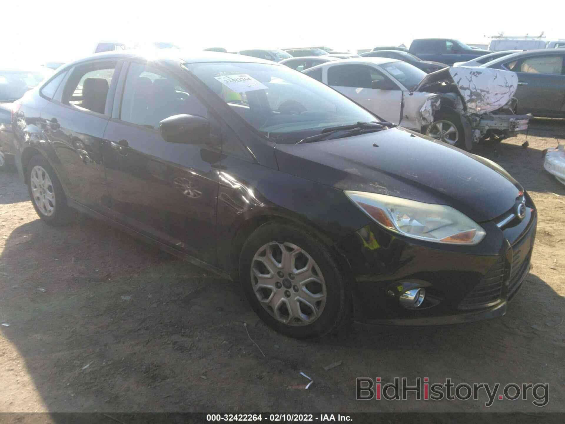 Photo 1FAHP3F23CL157748 - FORD FOCUS 2012