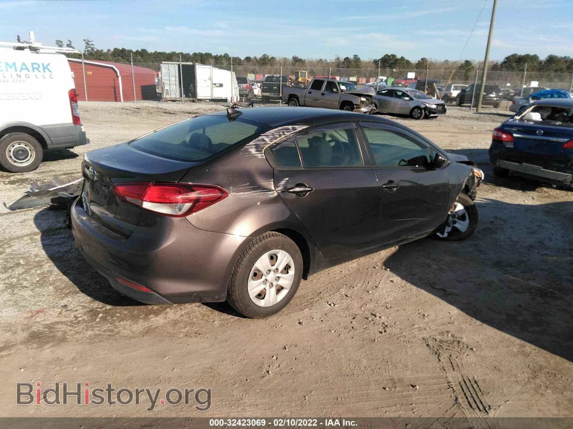 2017 KIA FORTE - VIN: 3KPFL4A75HE121761 - Фото 4