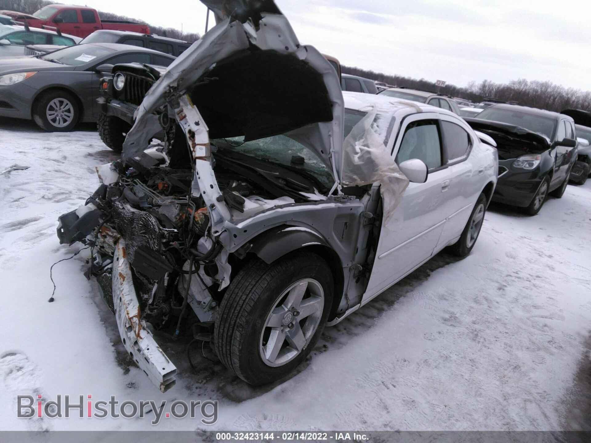 2010 DODGE CHARGER - VIN: 2B3CA3CVXAH258785 - Фото 2