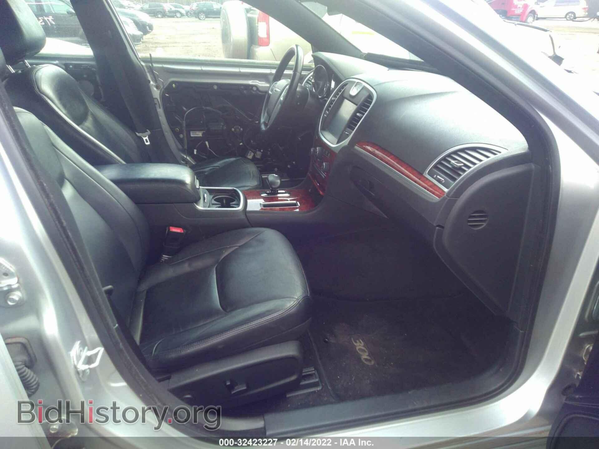 2012 CHRYSLER 300 - VIN: 2C3CCACG6CH288582 - Фото 5