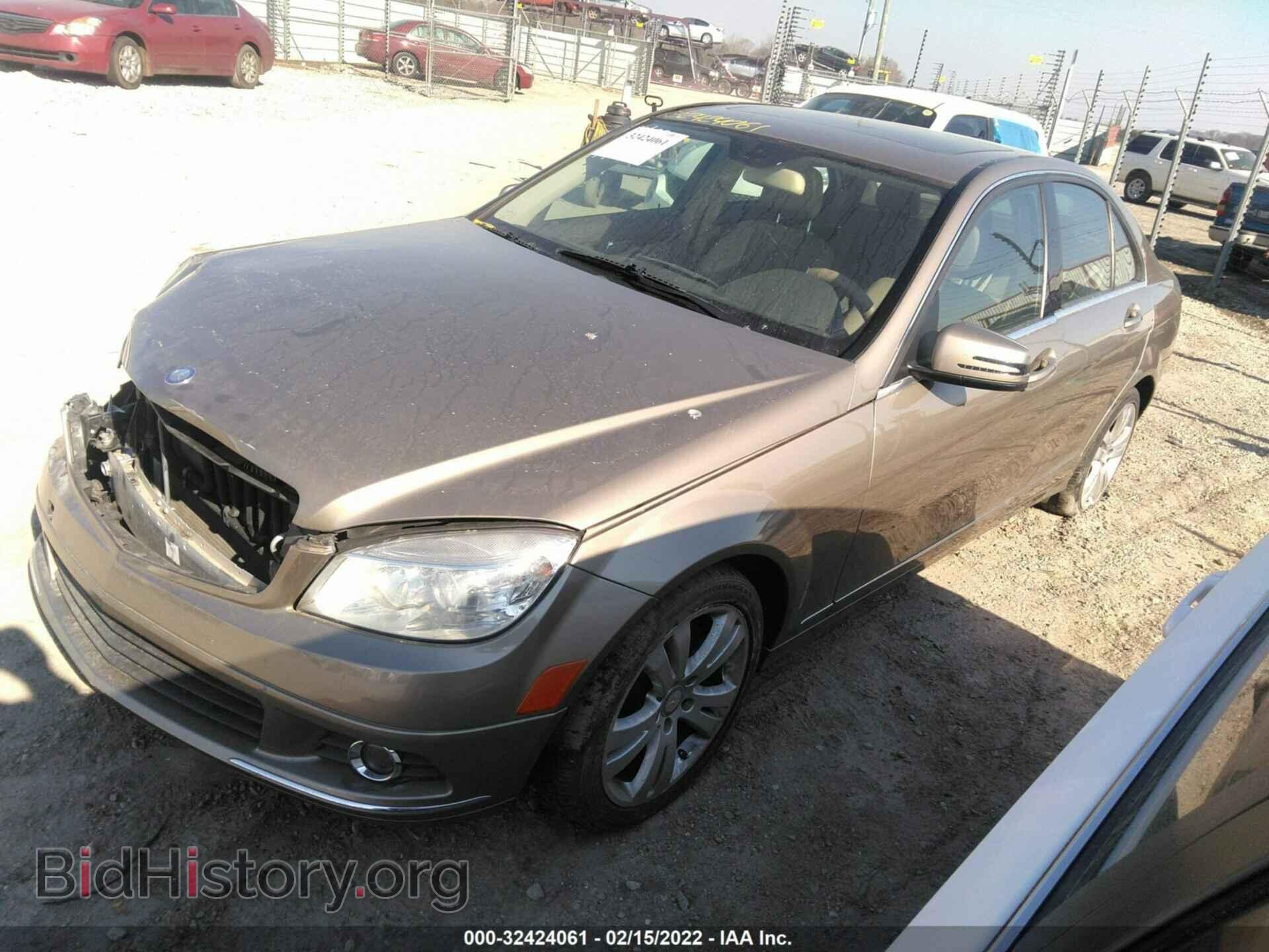 2011 MERCEDES-BENZ C-CLASS - VIN: WDDGF5EB2BA466455 - Фото 2