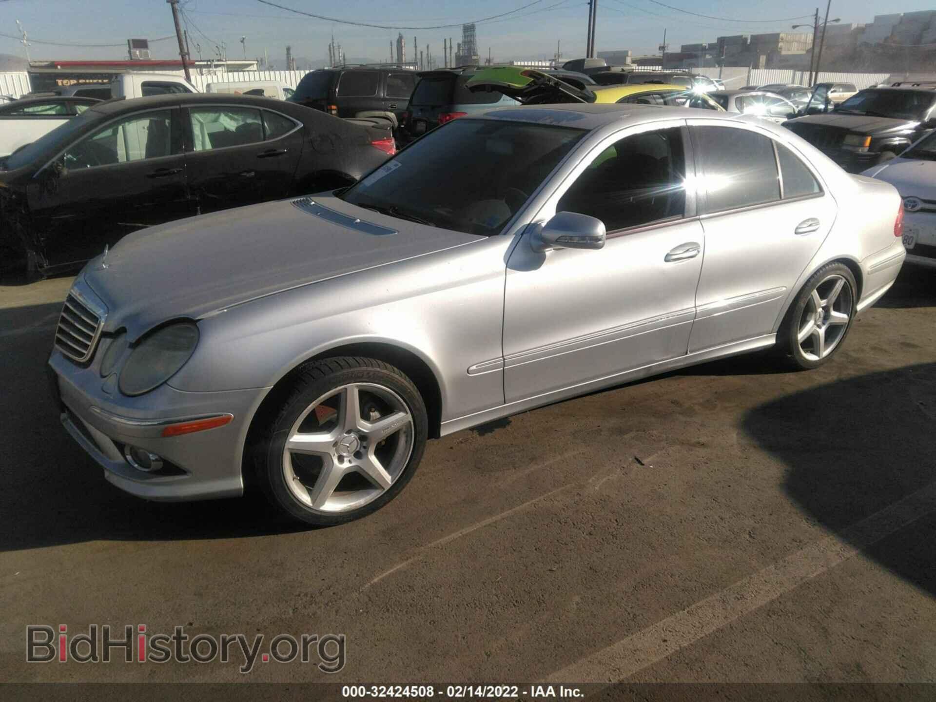 2009 MERCEDES-BENZ E-CLASS - VIN: WDBUF56X29B390133 - Фото 2