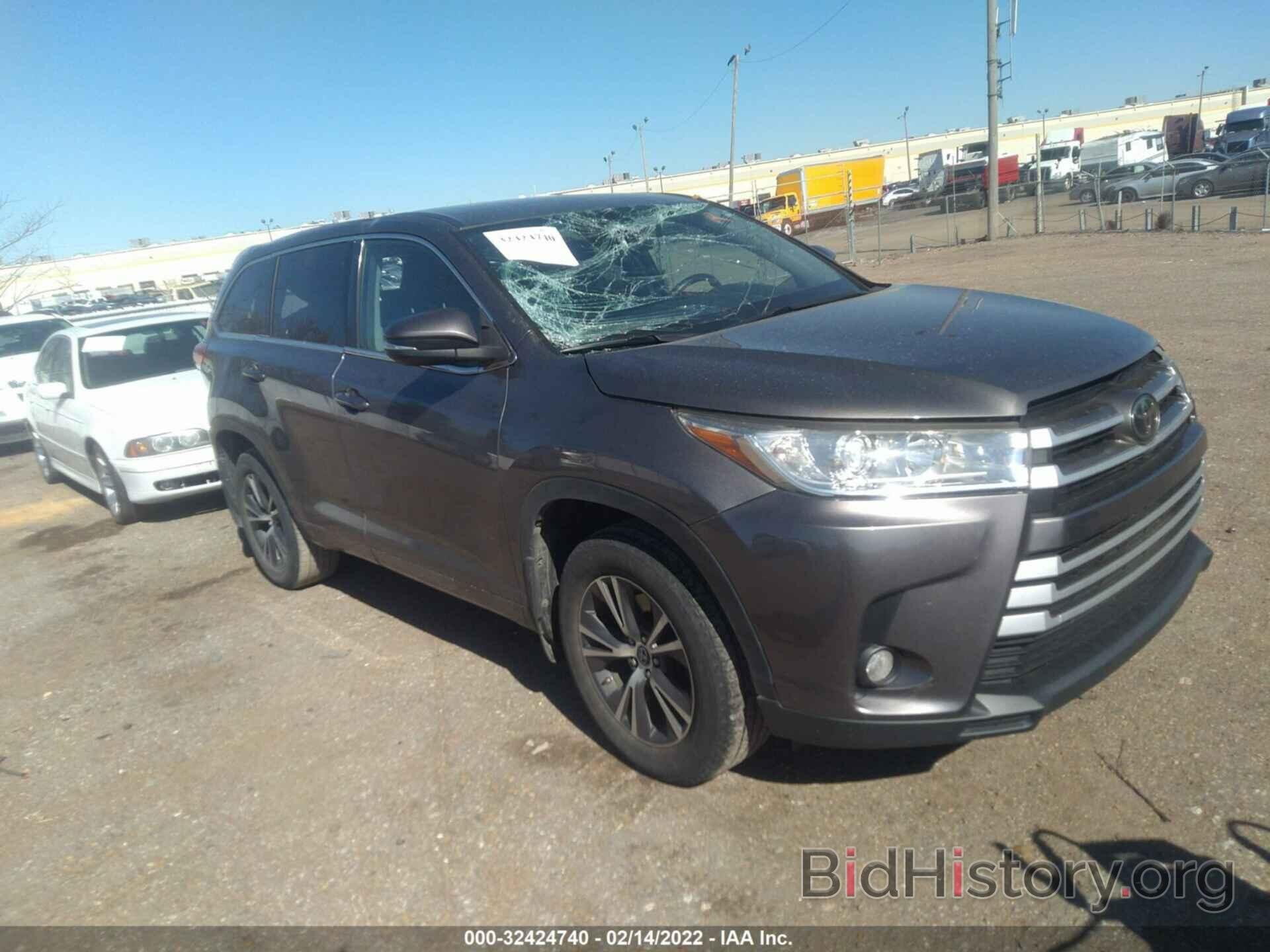 Photo 5TDBZRFH6HS475631 - TOYOTA HIGHLANDER 2017