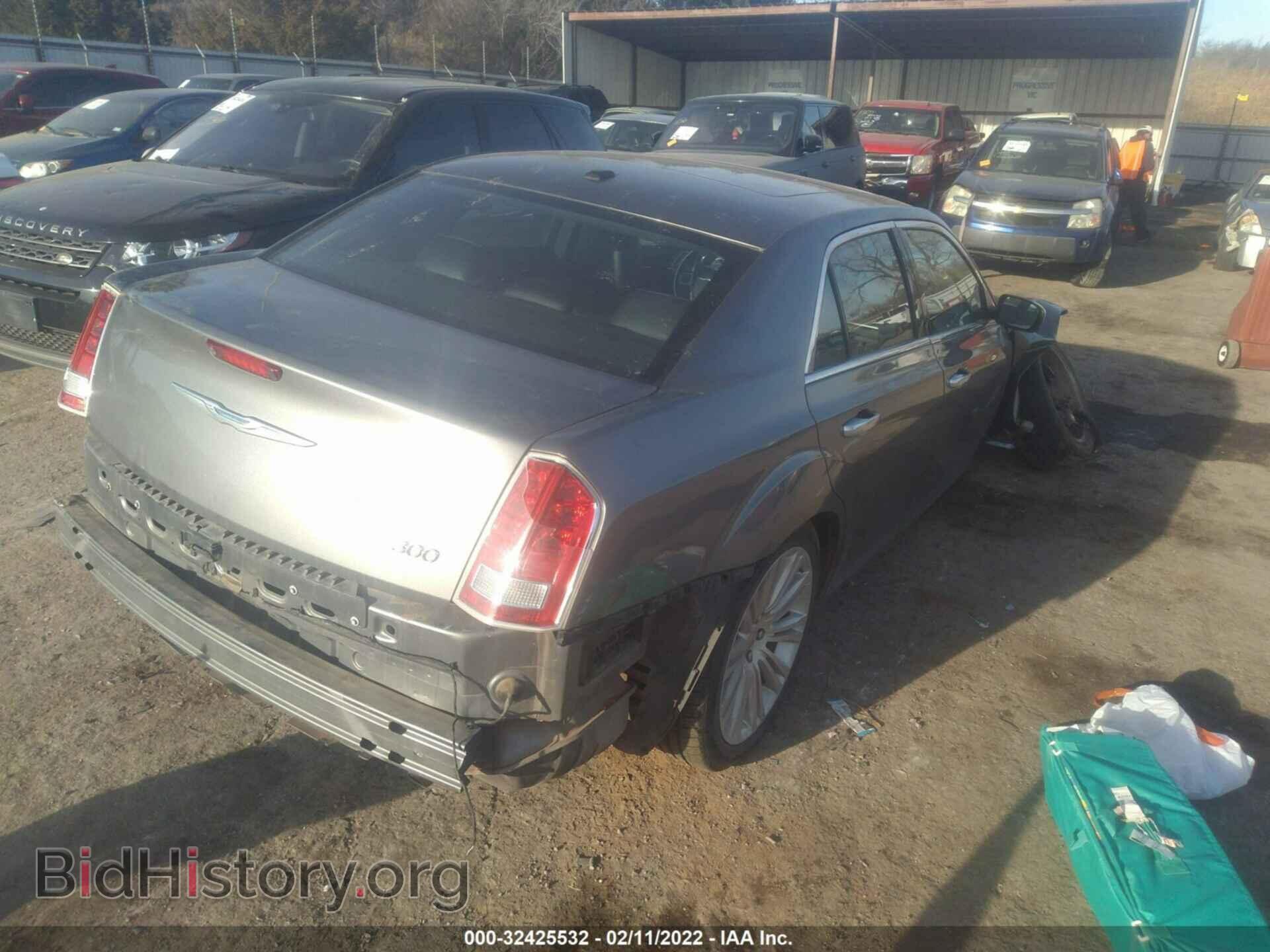 2012 CHRYSLER 300 - VIN: 2C3CCACG2CH229304 - Photo 4