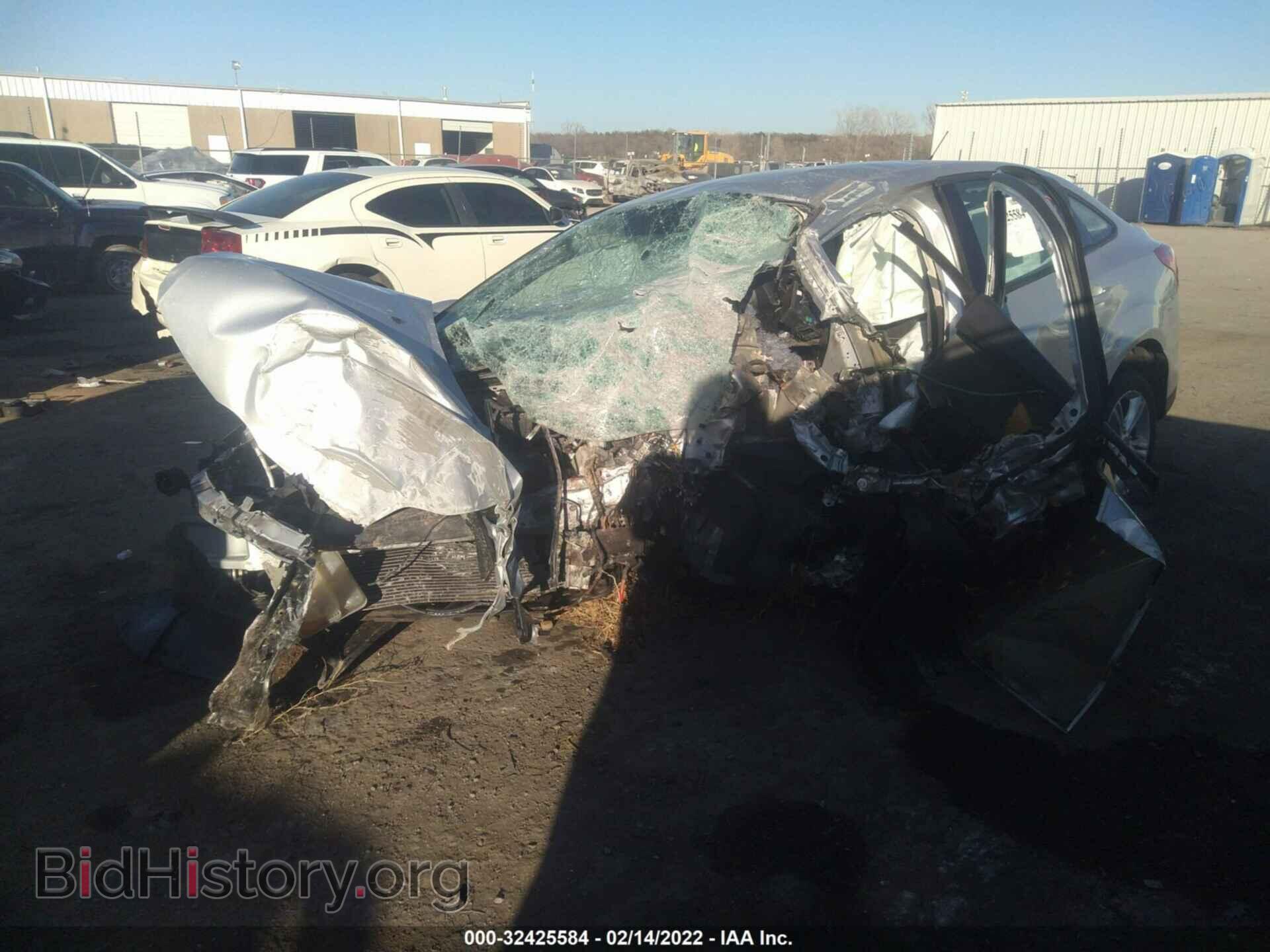 2014 FORD FOCUS - VIN: 1FADP3F23EL166418 - Фото 2