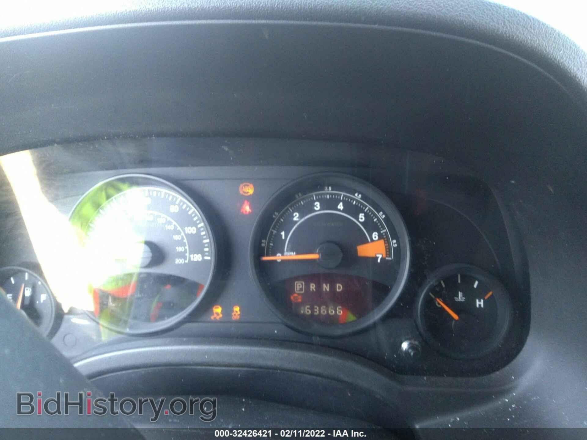 2014 JEEP COMPASS - VIN: 1C4NJCBAXED843701 - Фото 7