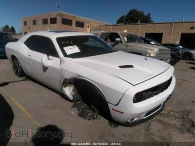 2019 Dodge CHALLENGER SXT, белый — VIN 2C3CDZAG3KH529320, IAAI