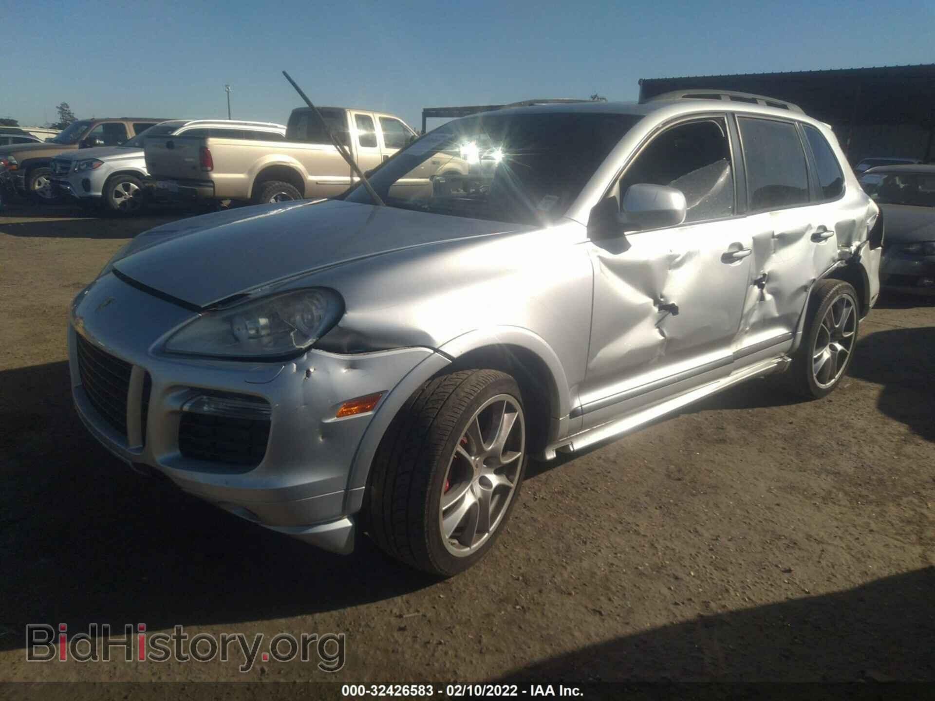 2010 PORSCHE CAYENNE - VIN: WP1AD2AP8ALA61692 - Фото 2
