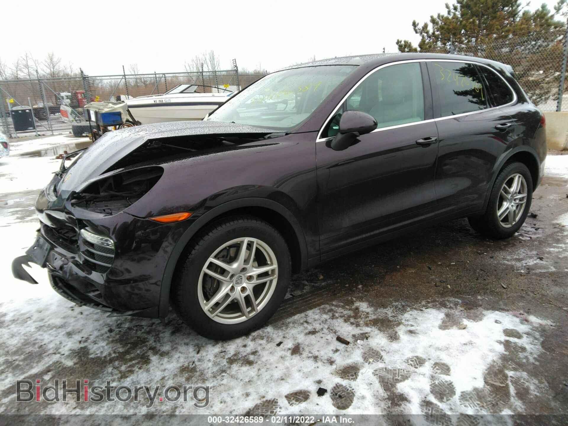2011 PORSCHE CAYENNE - VIN: WP1AA2A26BLA07001 - Photo 2
