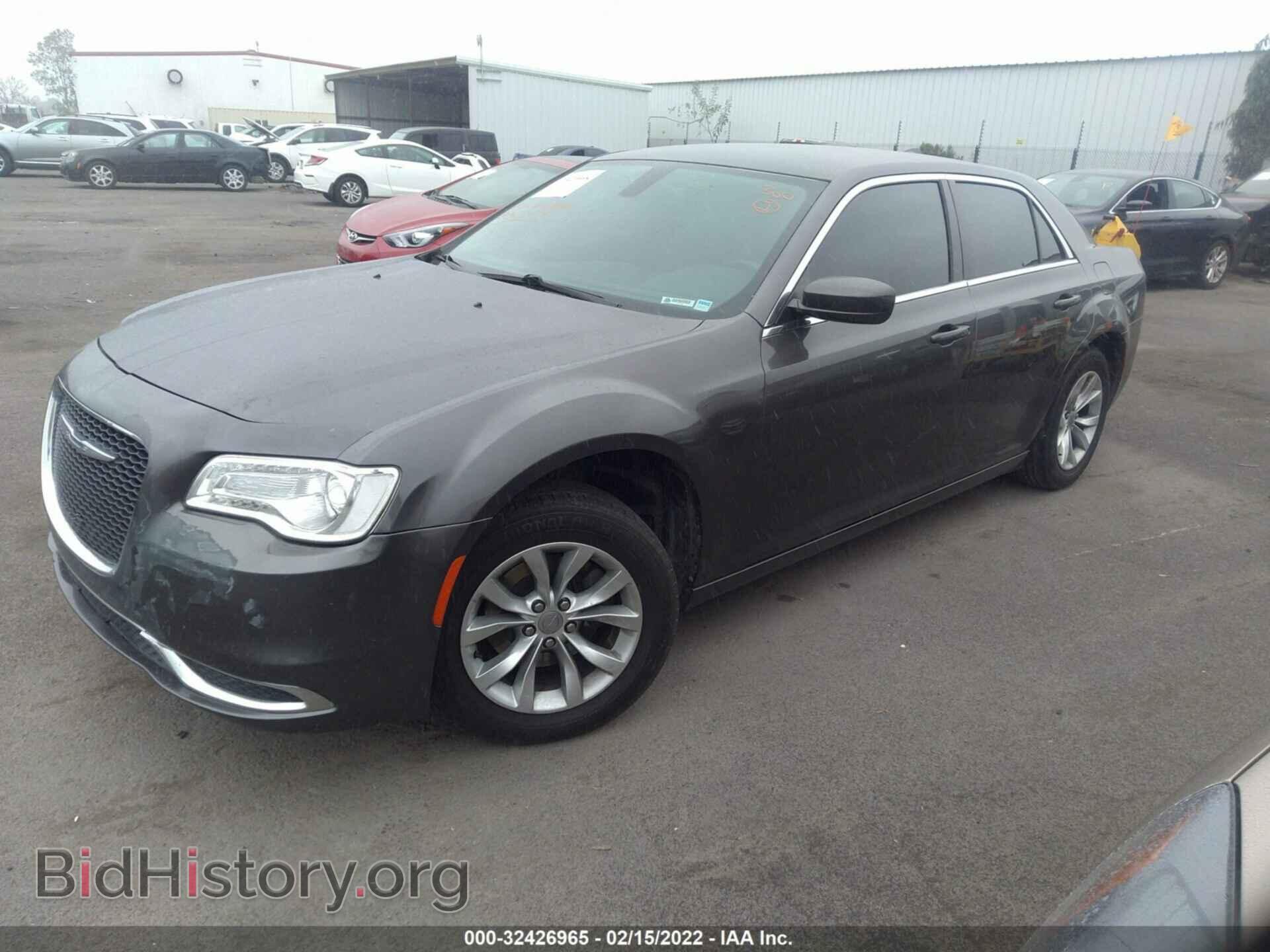 2015 CHRYSLER 300 - VIN: 2C3CCAAG5FH841925 - Photo 2