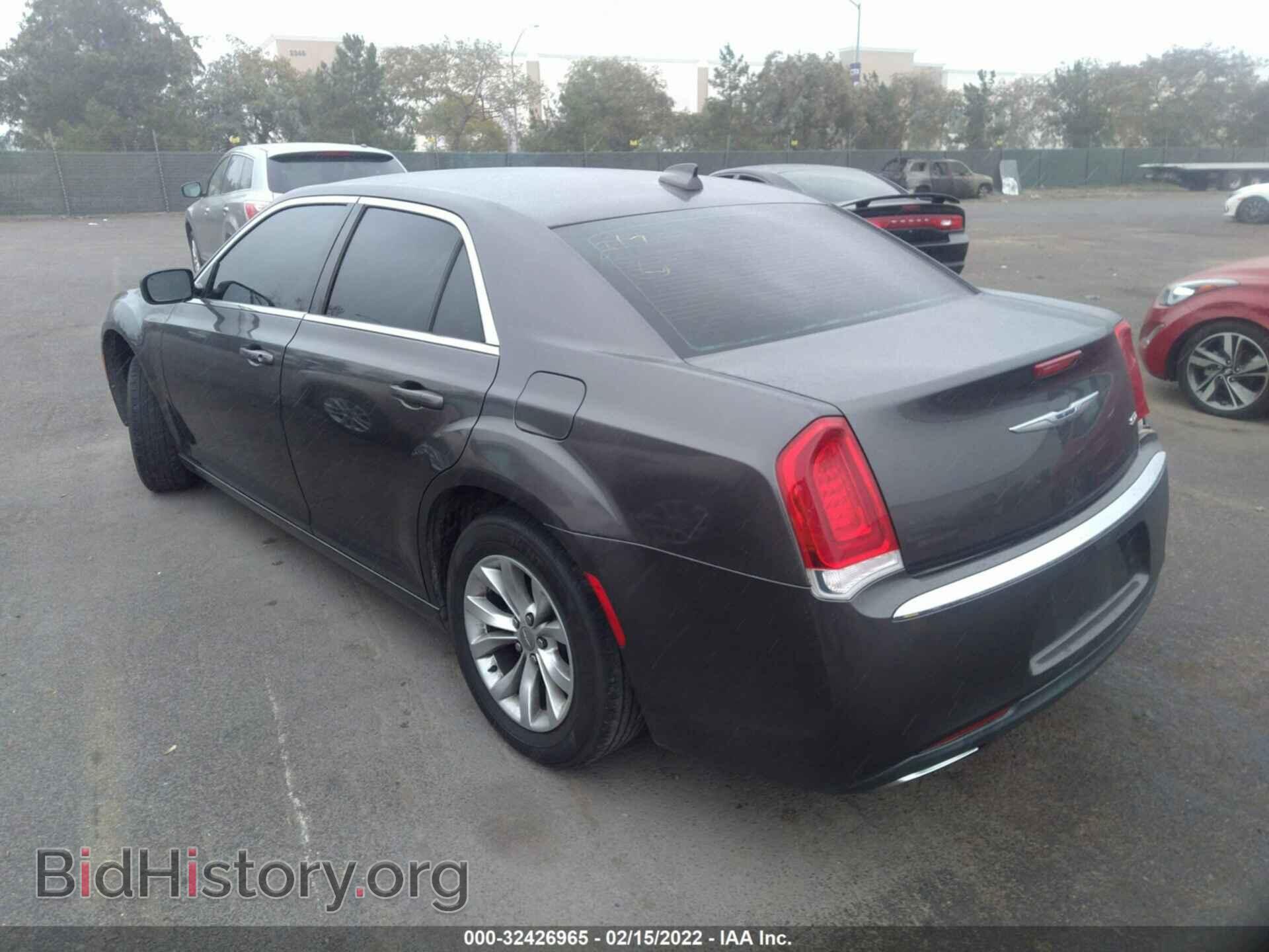 2015 CHRYSLER 300 - VIN: 2C3CCAAG5FH841925 - Photo 3
