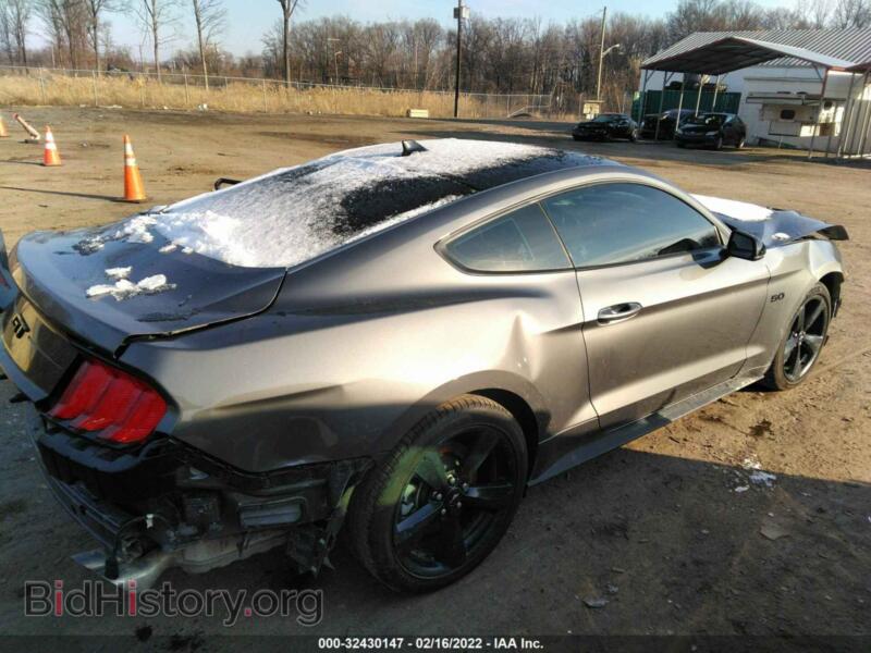2021 Ford MUSTANG (VIN 1FA6P8CF7M5128075) — фото 4 из 12