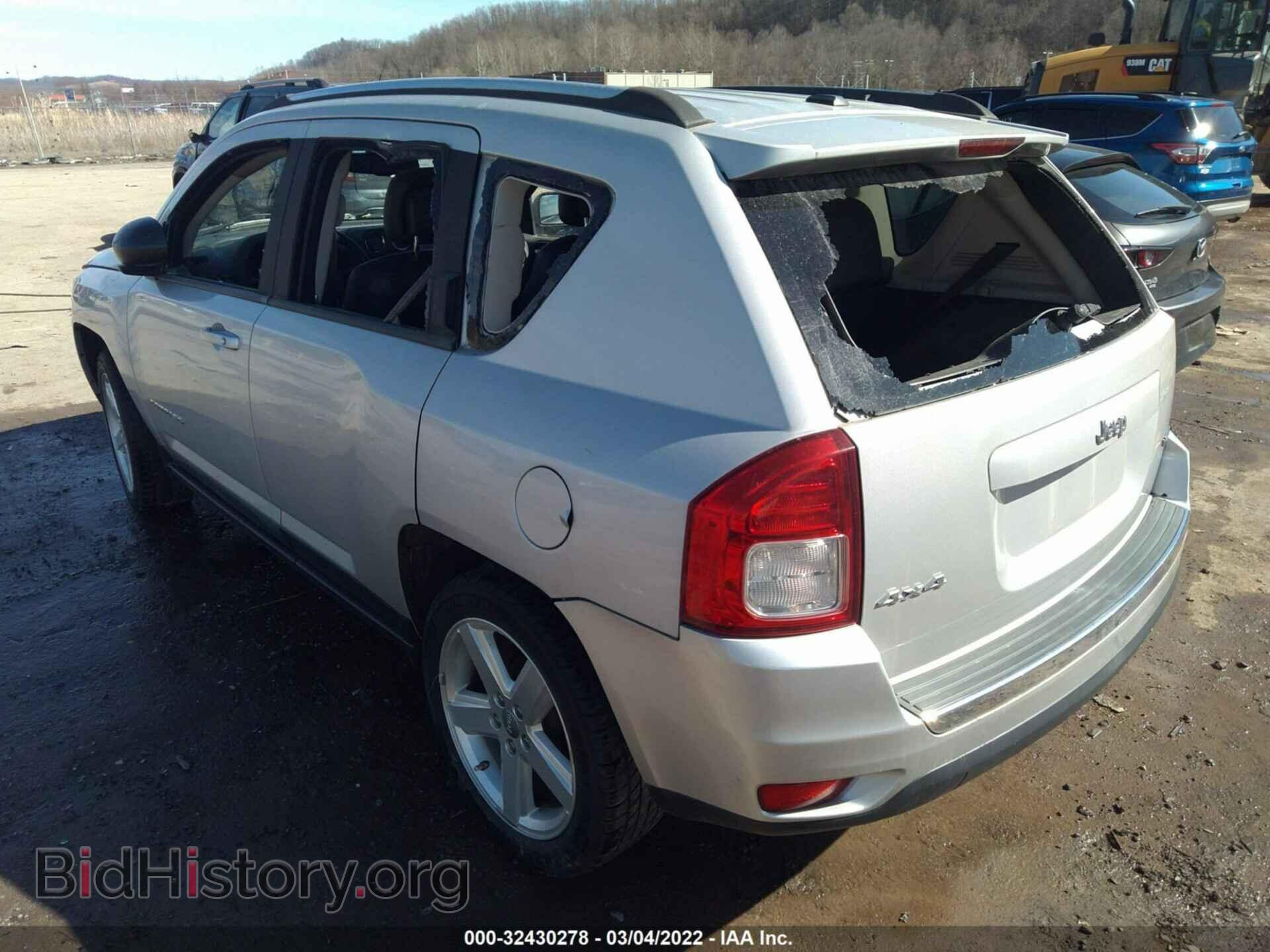 2011 JEEP COMPASS - VIN: 1J4NF5FB2BD164074 - Фото 3