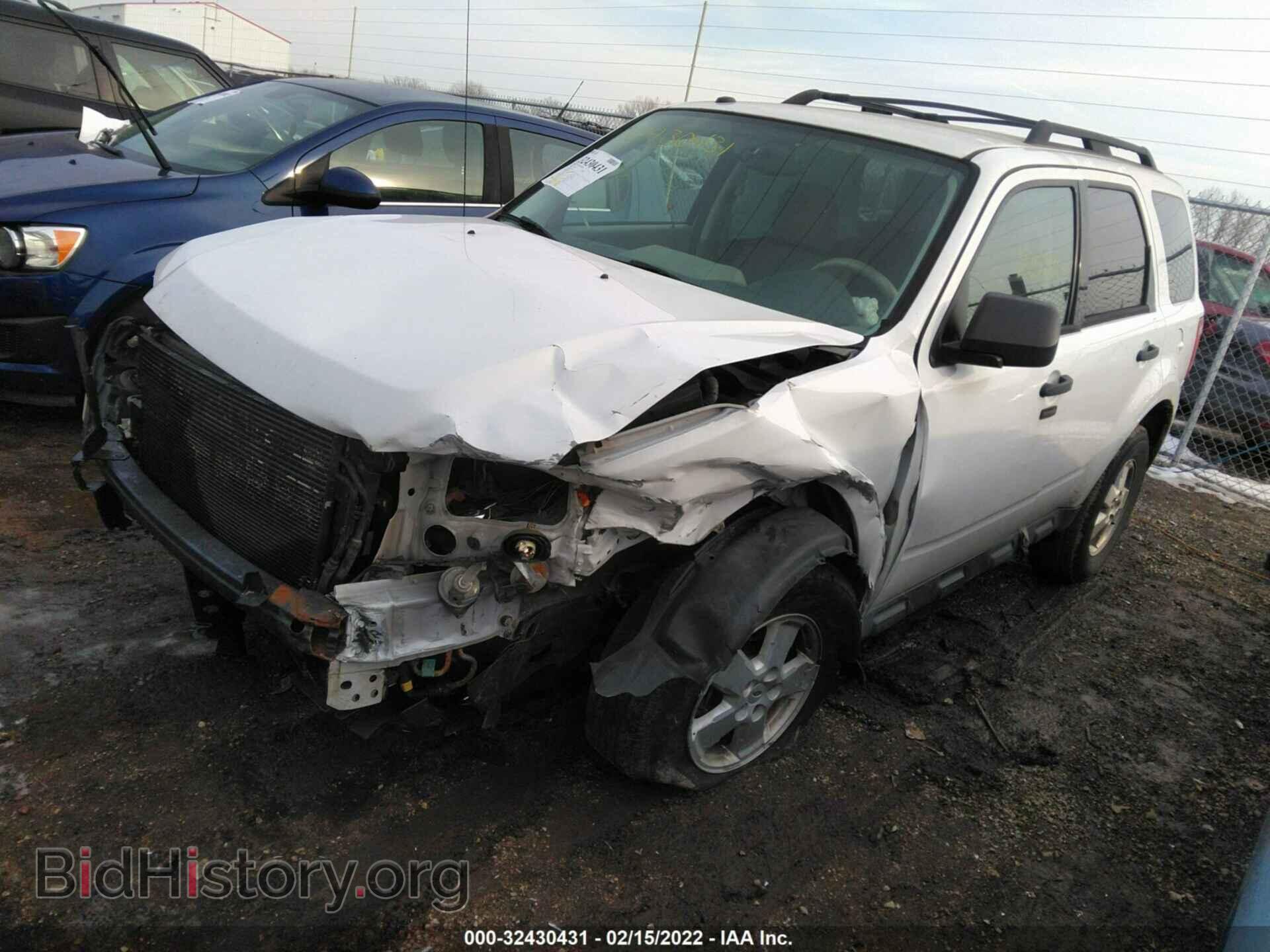 2010 FORD ESCAPE - VIN: 1FMCU0D79AKC51240 - Фото 2