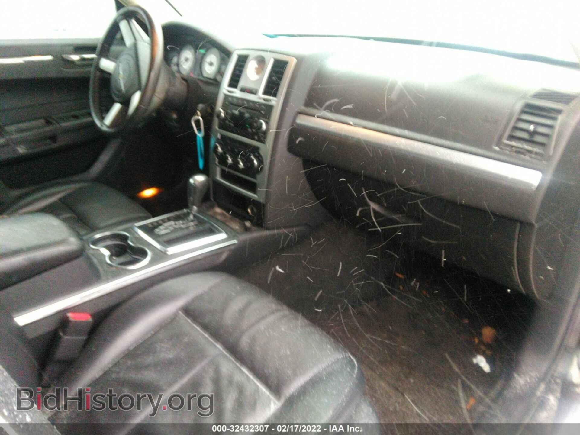 2010 CHRYSLER 300 - VIN: 2C3CA5CV7AH315507 - Фото 5