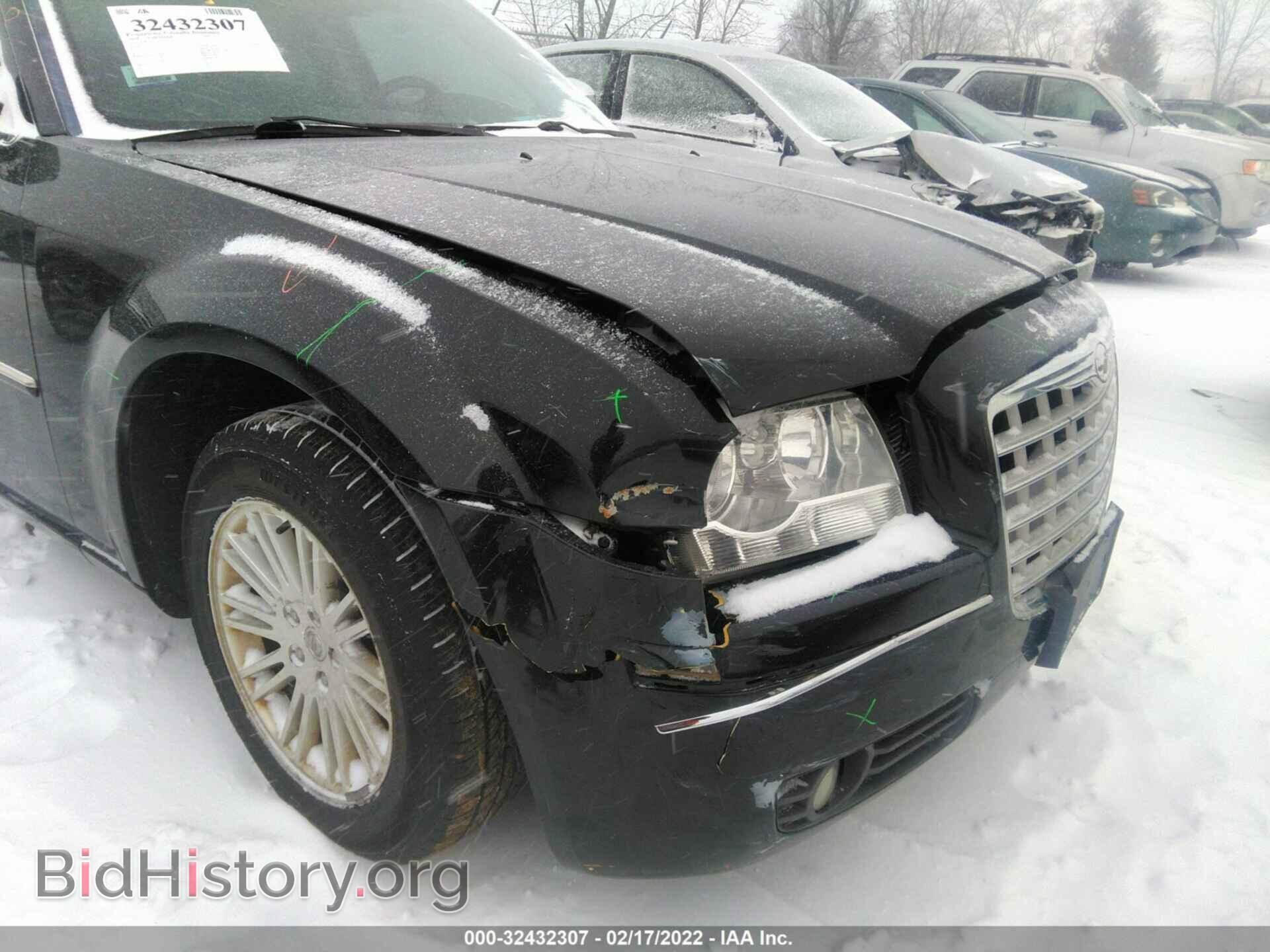 2010 CHRYSLER 300 - VIN: 2C3CA5CV7AH315507 - Фото 6