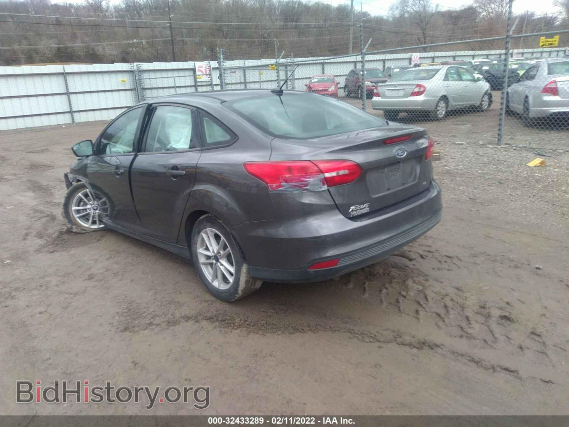 2017 FORD FOCUS - VIN: 1FADP3F2XHL233214 - Фото 3