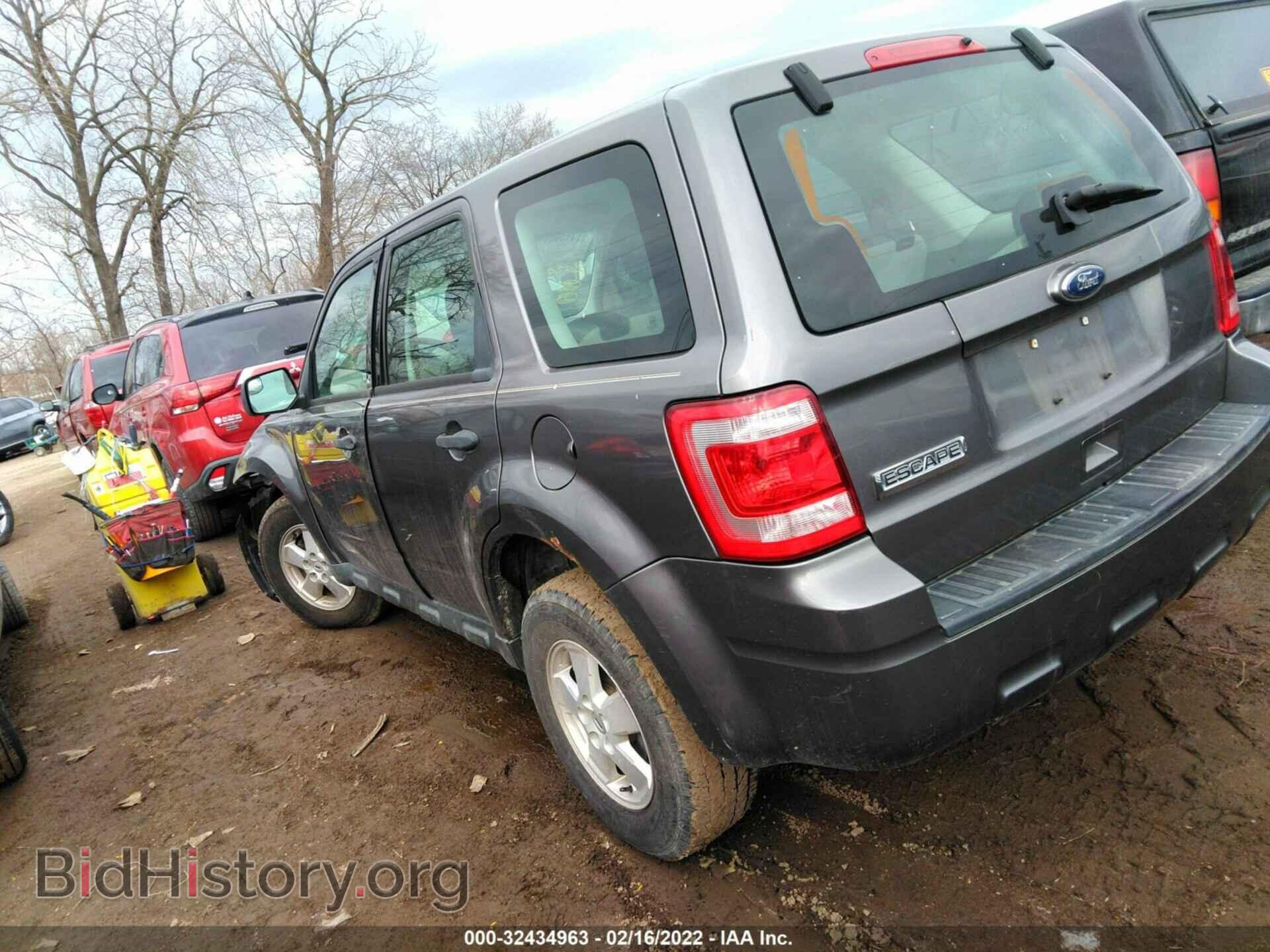 2011 FORD ESCAPE - VIN: 1FMCU0C73BKA53837 - Photo 3
