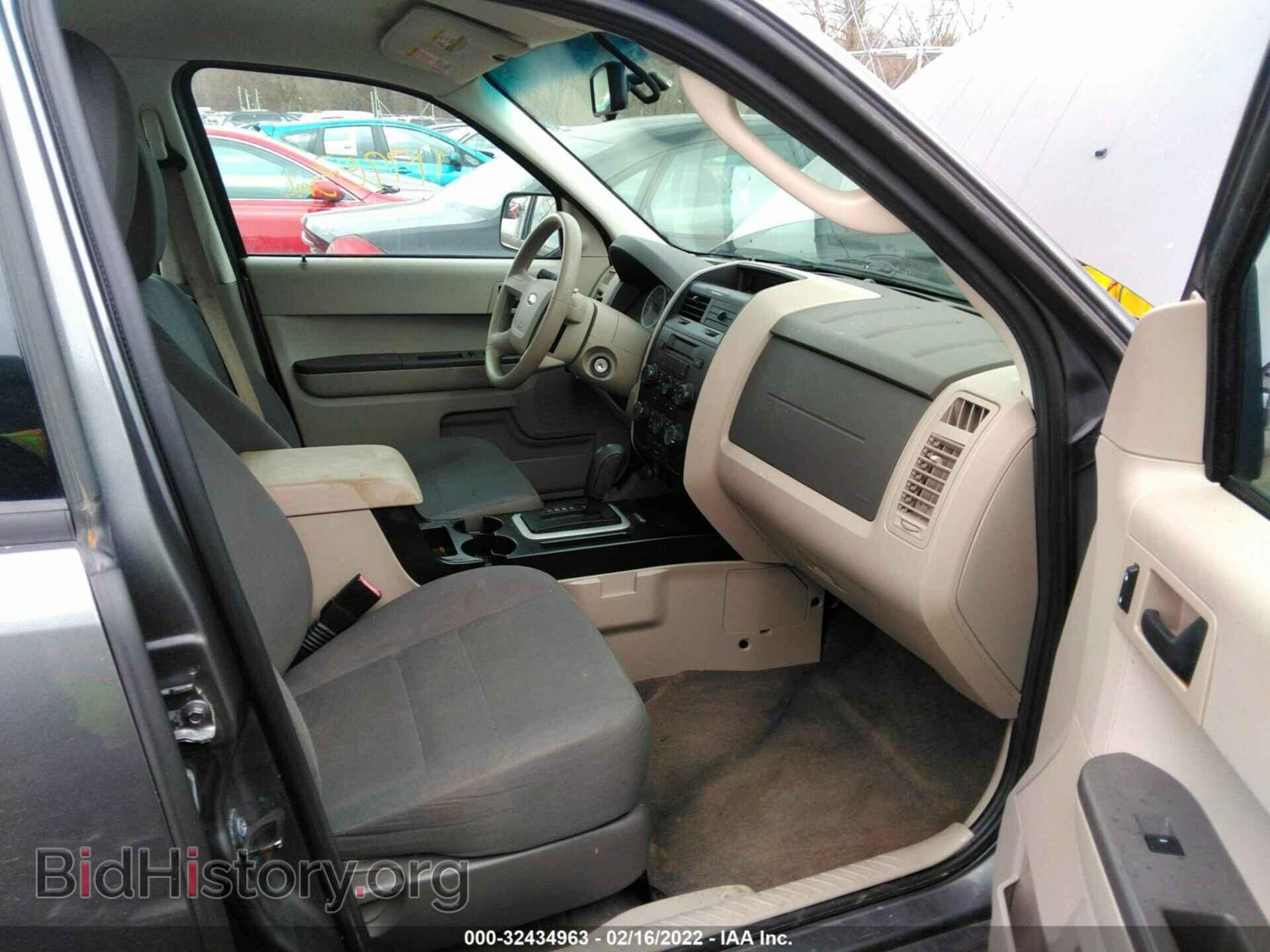 2011 FORD ESCAPE - VIN: 1FMCU0C73BKA53837 - Photo 5