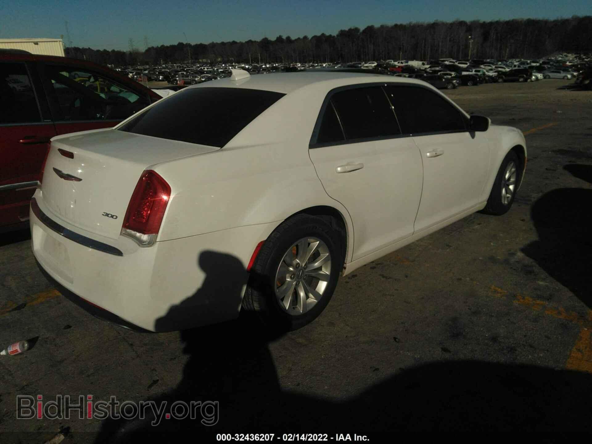 2015 CHRYSLER 300 - VIN: 2C3CCAAG7FH921226 - Фото 4