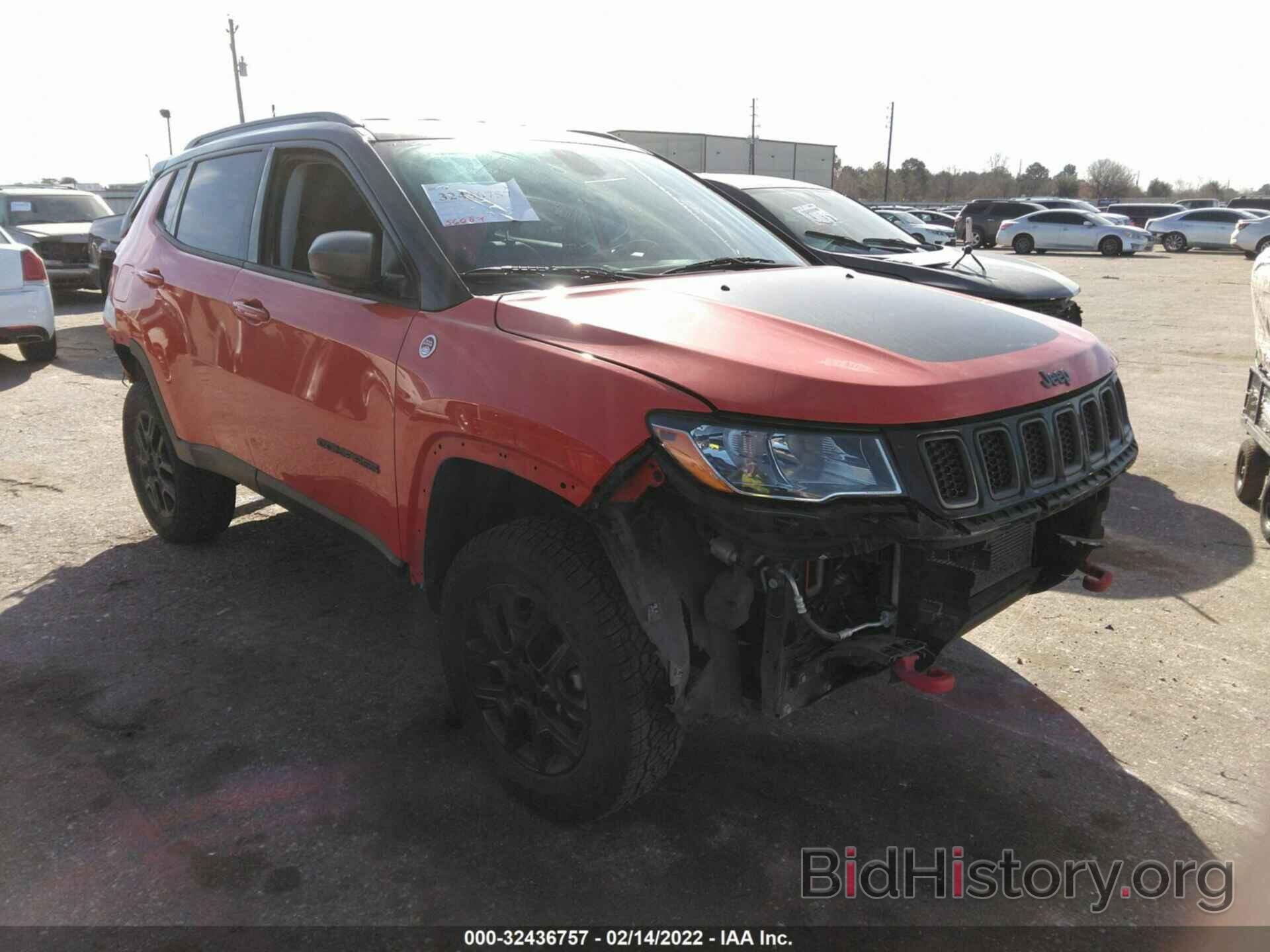 Фотография 3C4NJDDB6KT800071 - JEEP COMPASS 2019