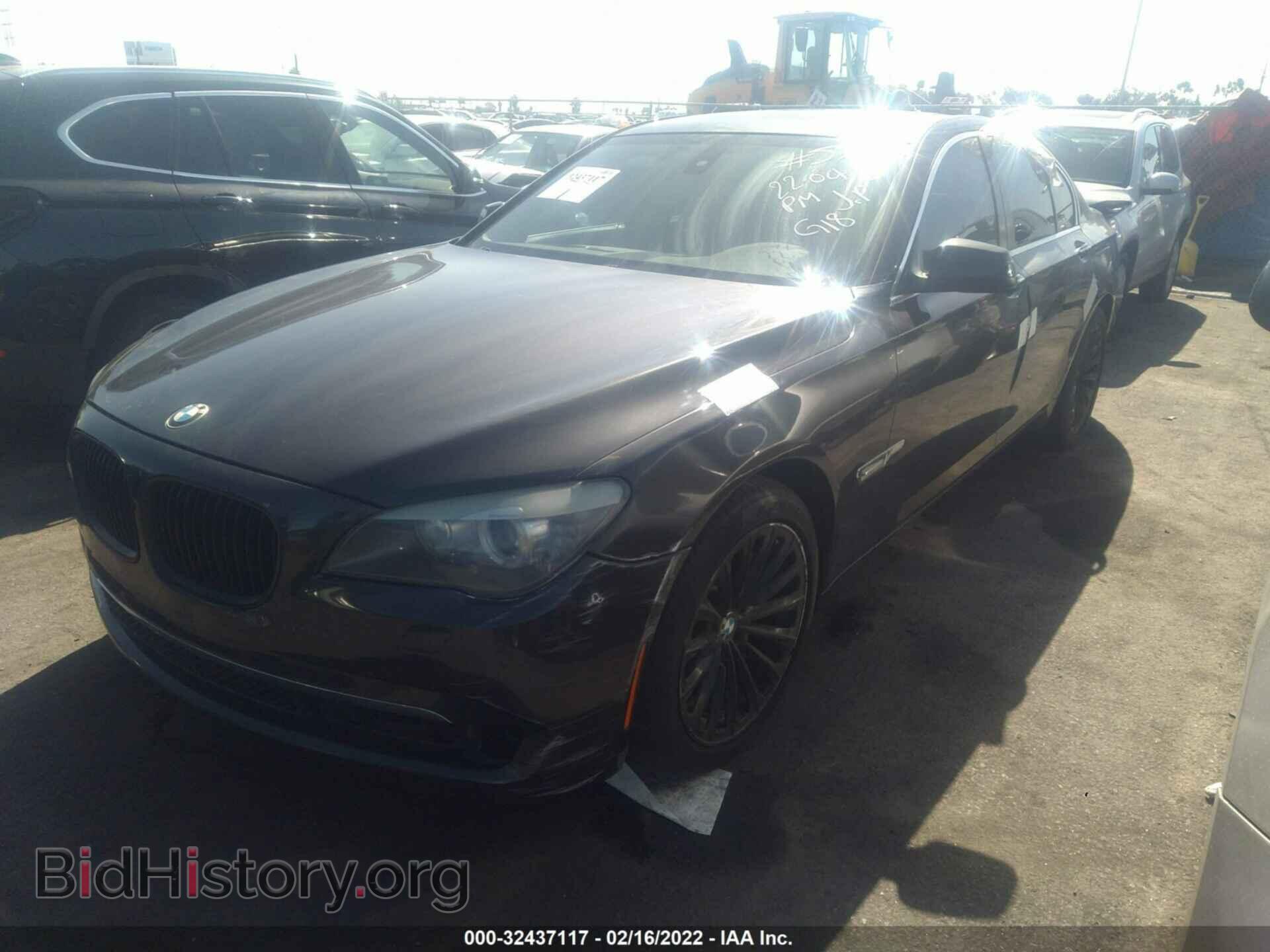 2012 BMW 7 SERIES - VIN: WBAKA4C50CDS99097 - Фото 2