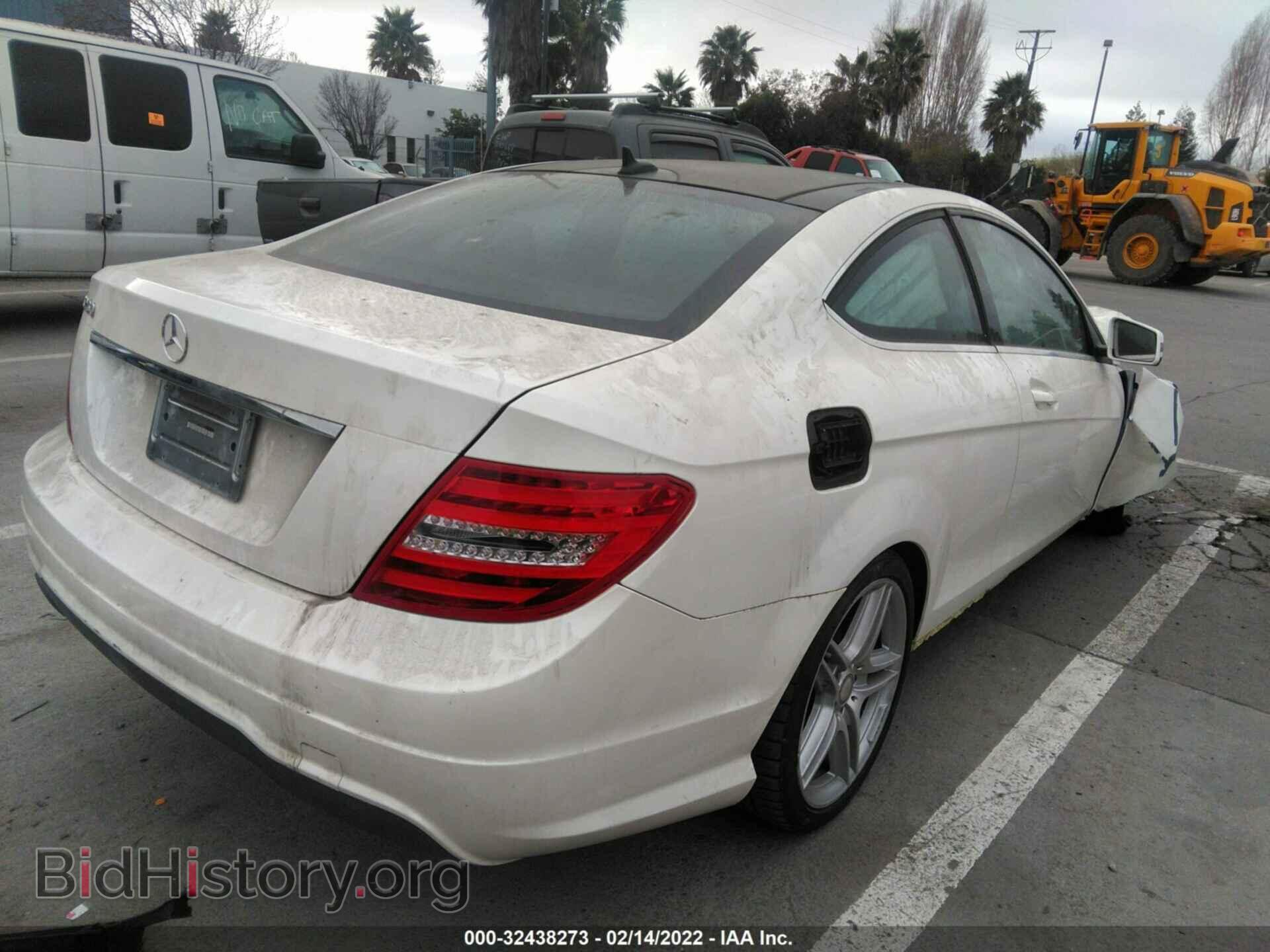 2012 MERCEDES-BENZ C-CLASS - VIN: WDDGJ4HB0CF794370 - Фото 4