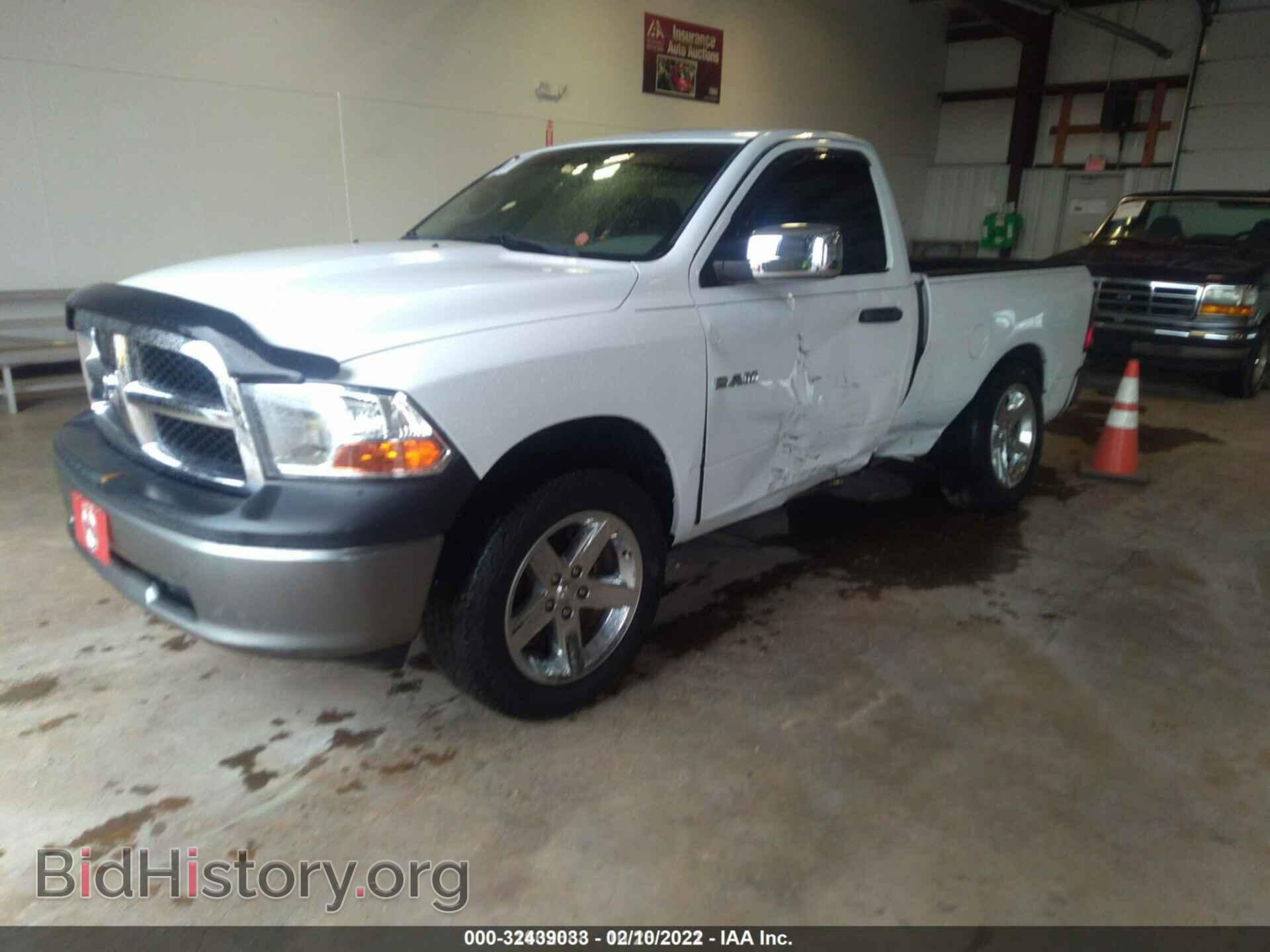 2010 DODGE RAM 1500 - VIN: 3D7JV1EP8AG106524 - Фото 2