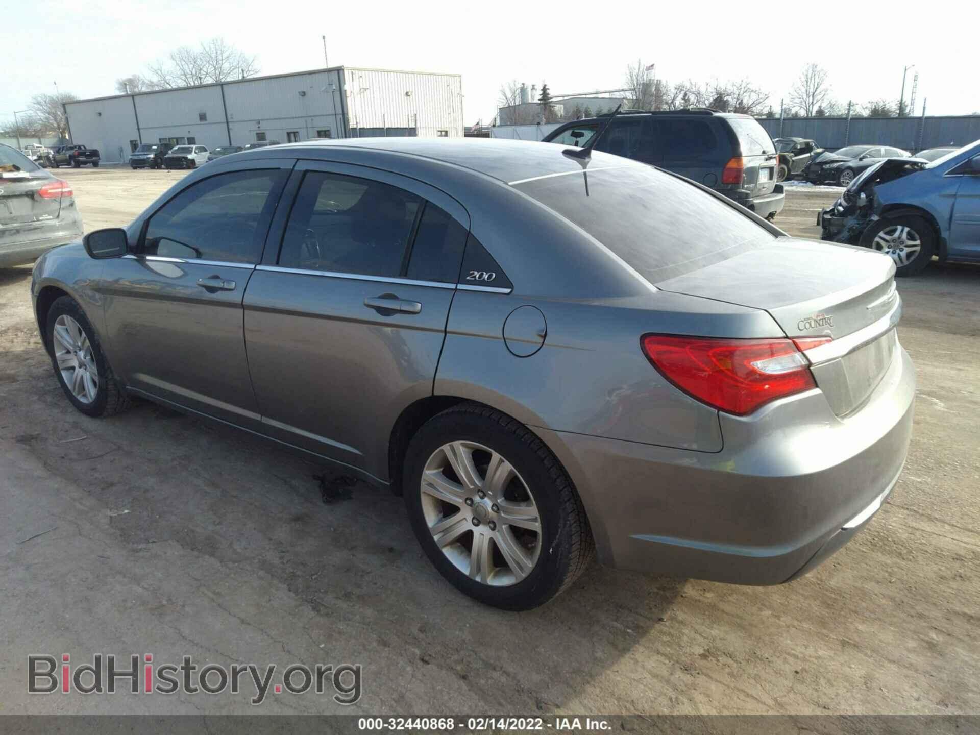 2011 CHRYSLER 200 - VIN: 1C3BC1FB3BN603355 - Фото 3