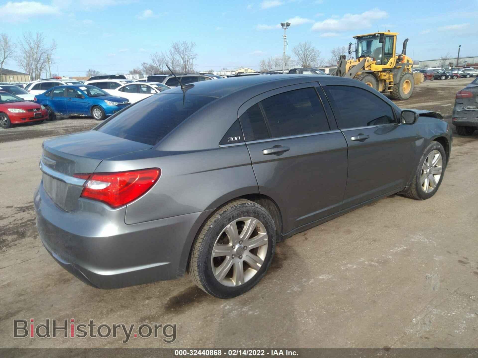 2011 CHRYSLER 200 - VIN: 1C3BC1FB3BN603355 - Фото 4