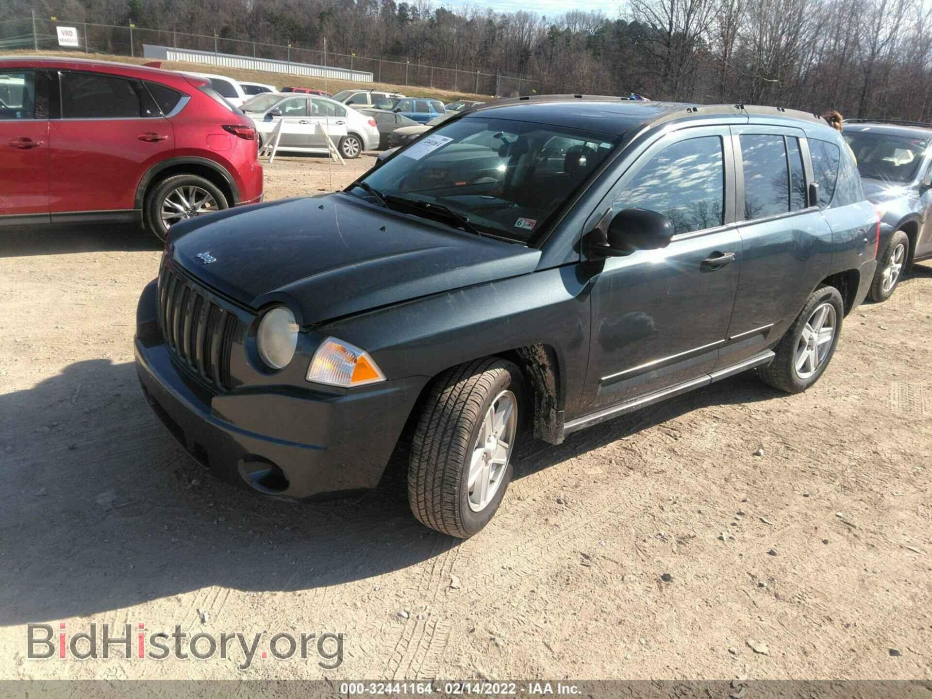 2008 JEEP COMPASS - VIN: 1J8FT47W88D683971 - Фото 2