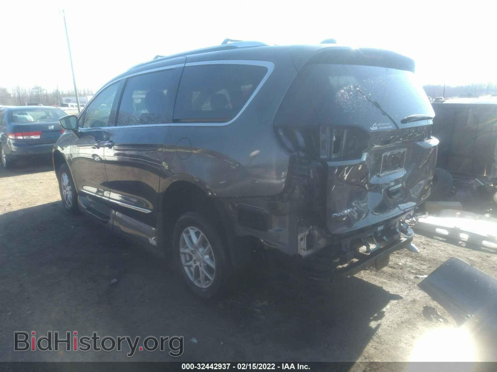 2020 CHRYSLER PACIFICA - VIN: 2C4RC1BG1LR173244 - Фото 3