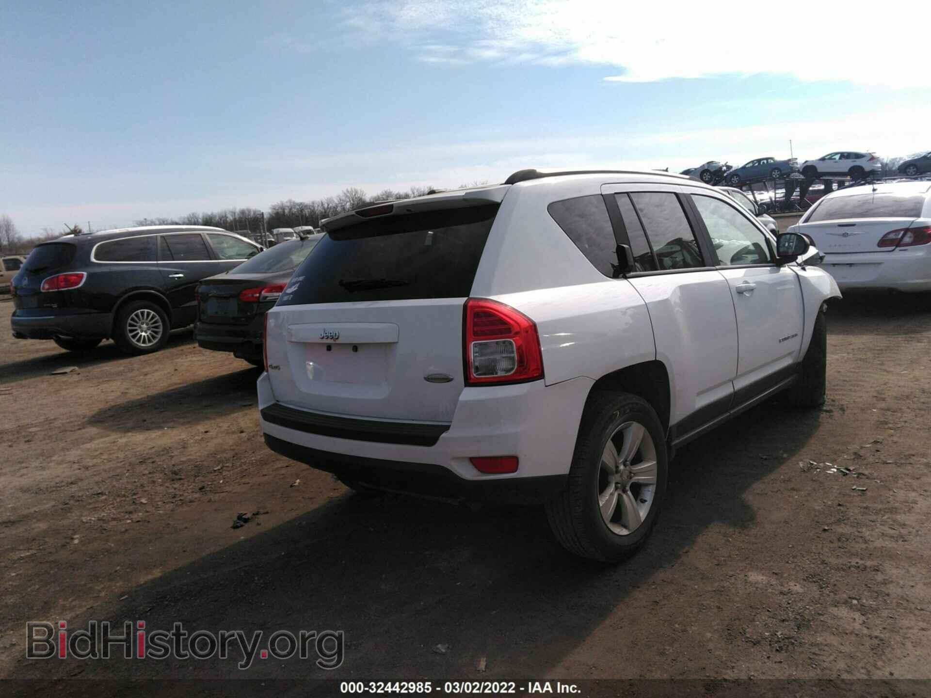 2011 JEEP COMPASS - VIN: 1J4NF1FB2BD266502 - Фото 4