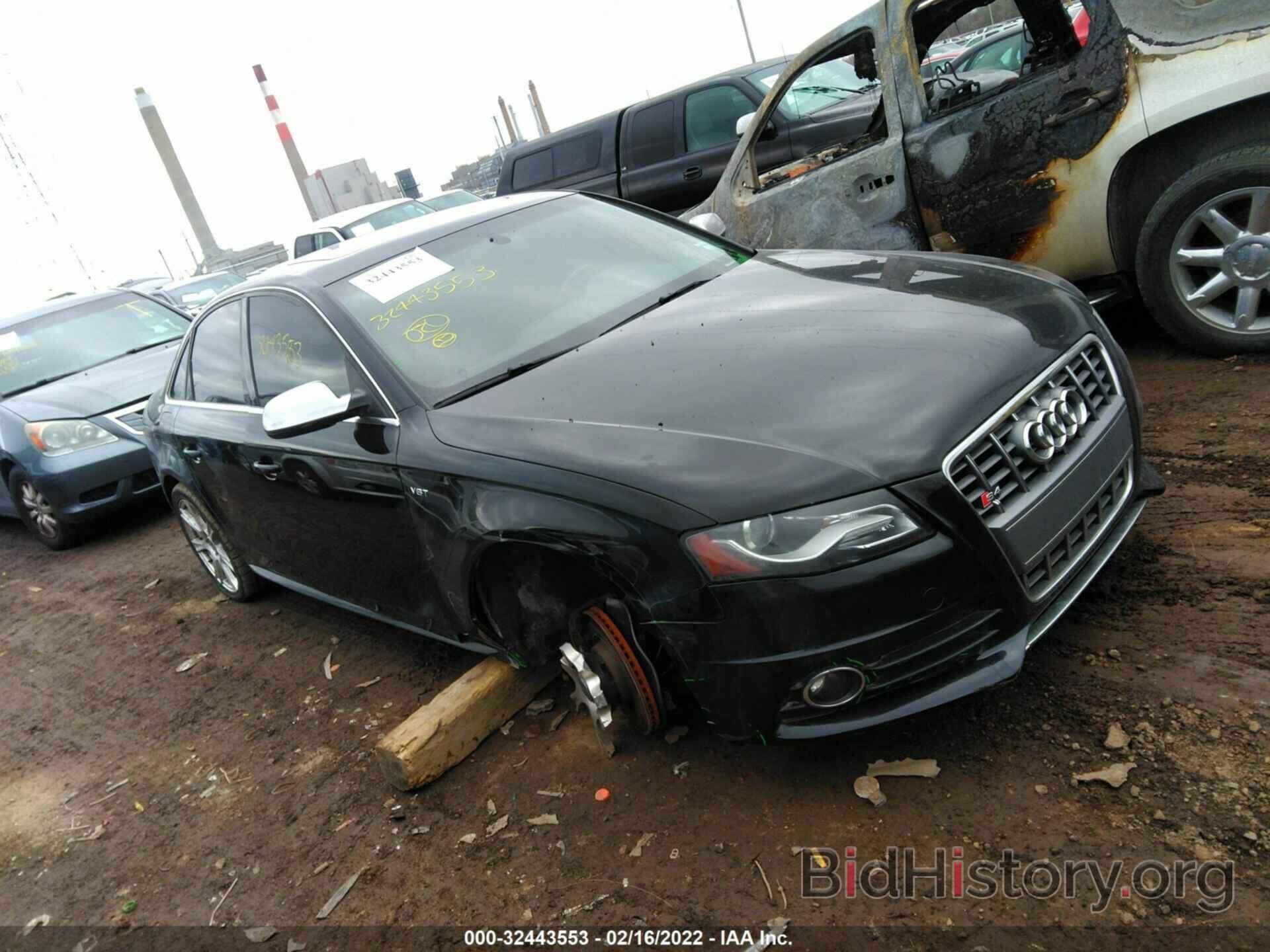 Фотография WAUBGAFL5CA072044 - AUDI S4 2012