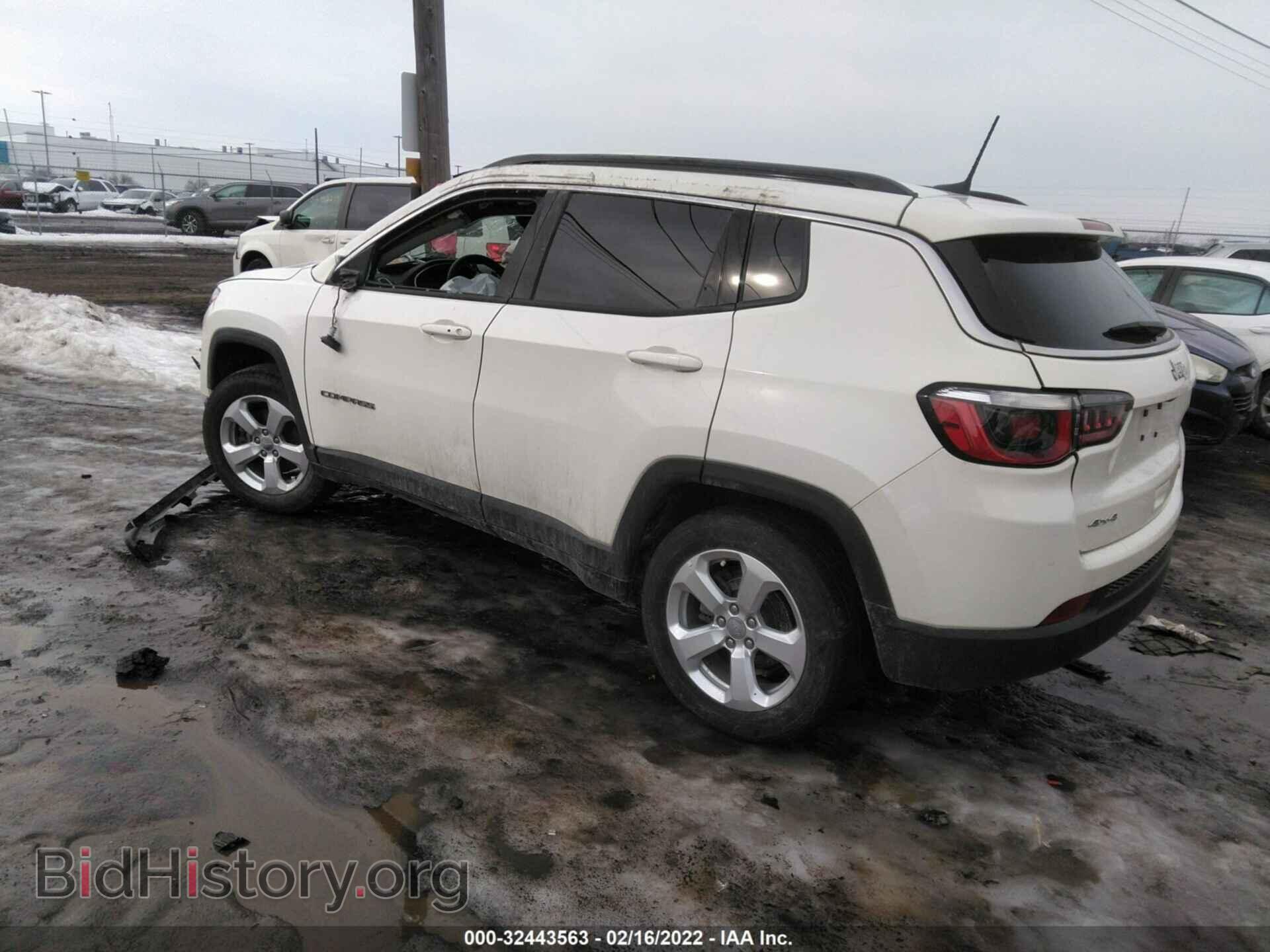 2019 JEEP COMPASS - VIN: 3C4NJDBB0KT650557 - Фото 3