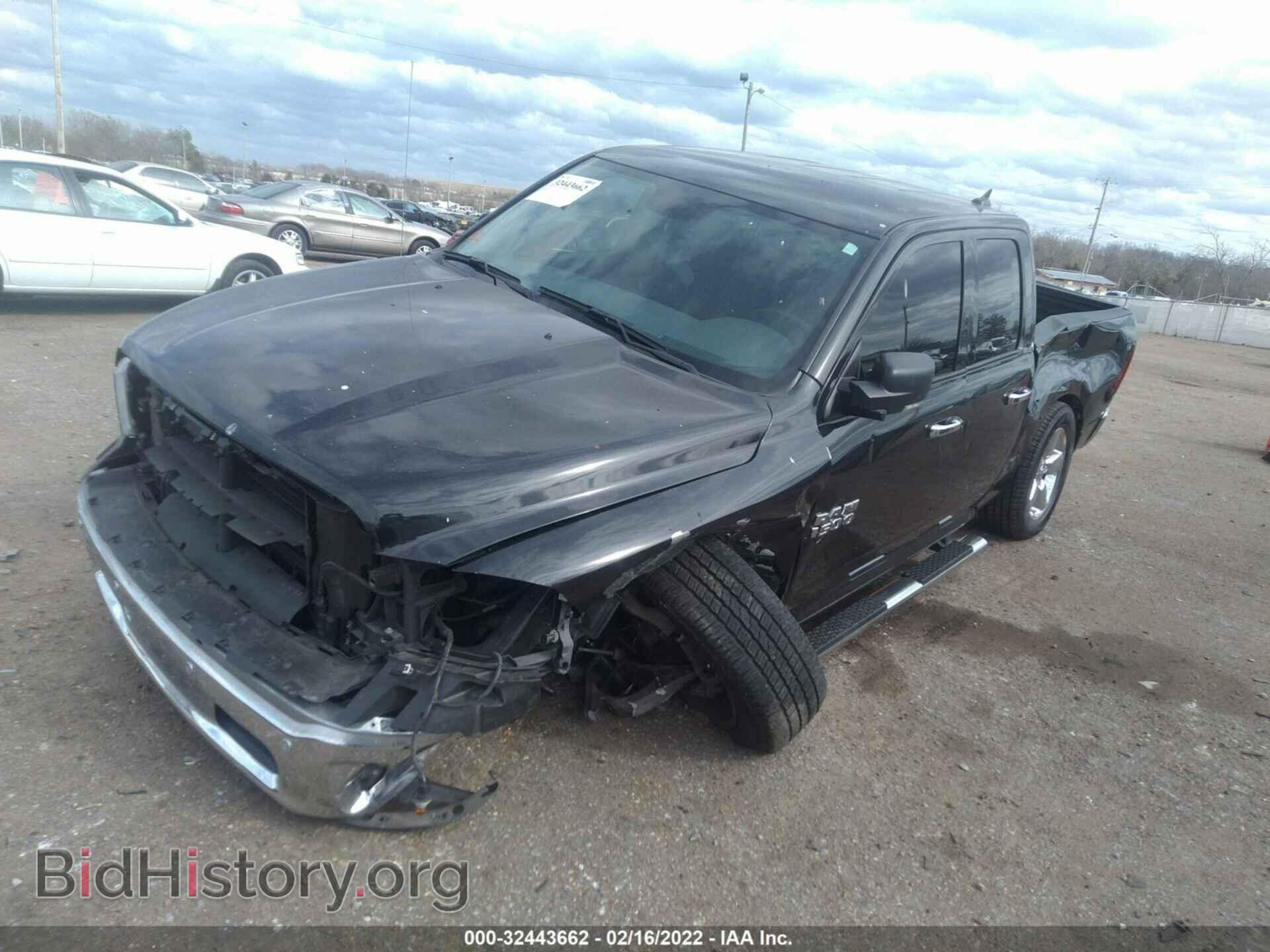 2017 RAM 1500 - VIN: 1C6RR6GG4HS582906 - Фото 2