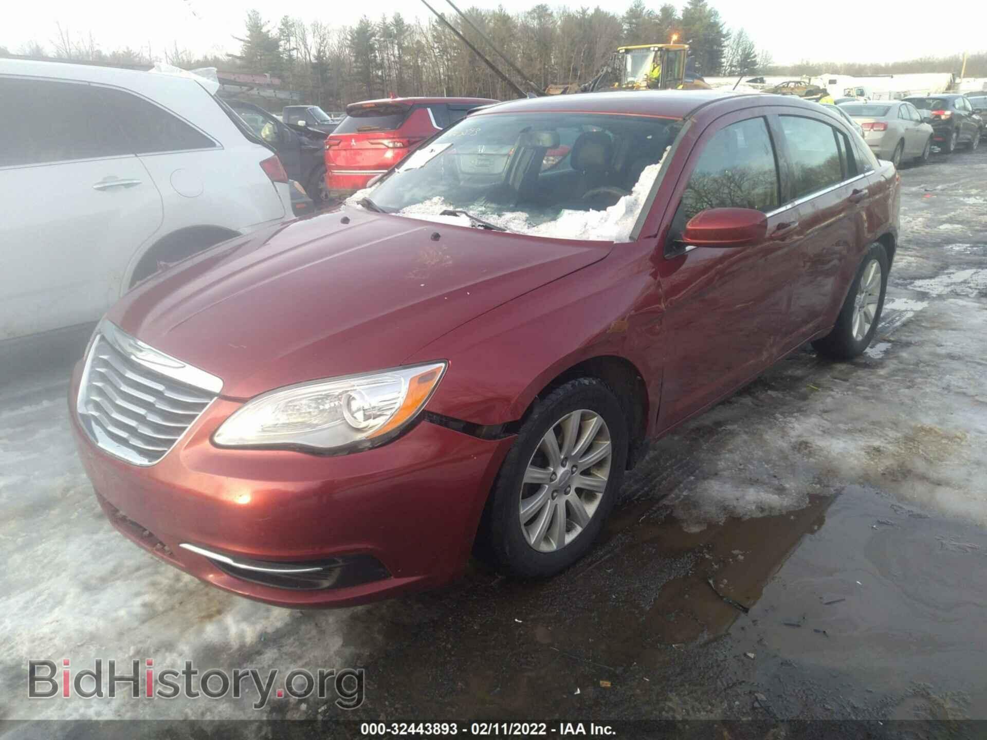2013 CHRYSLER 200 - VIN: 1C3CCBBB2DN579424 - Photo 2