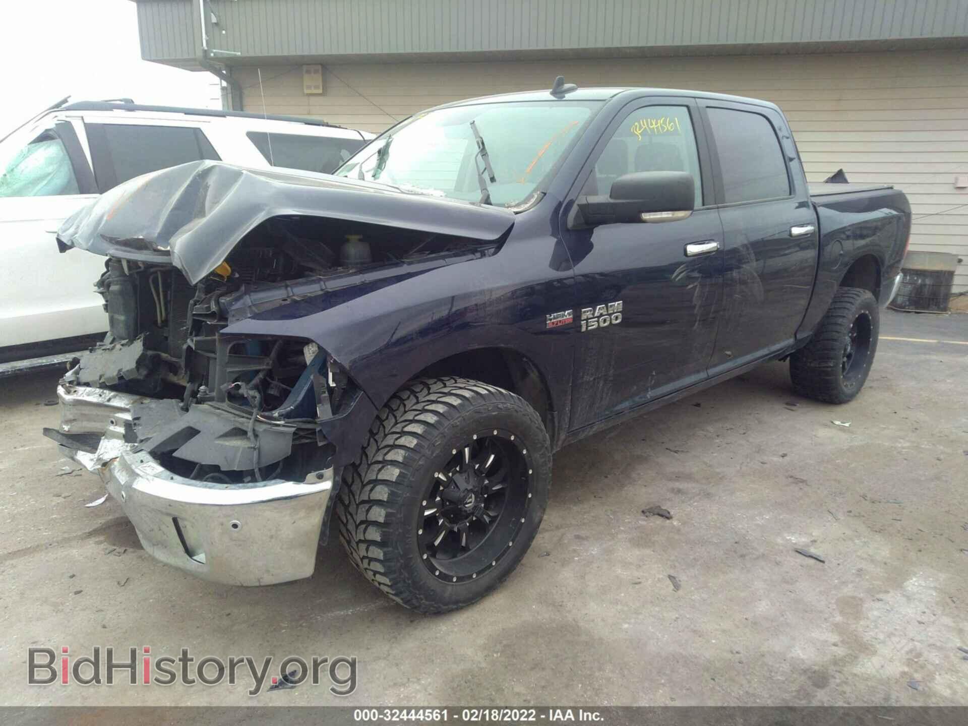 2017 RAM 1500 - VIN: 3C6RR7LT4HG660651 - Фото 2