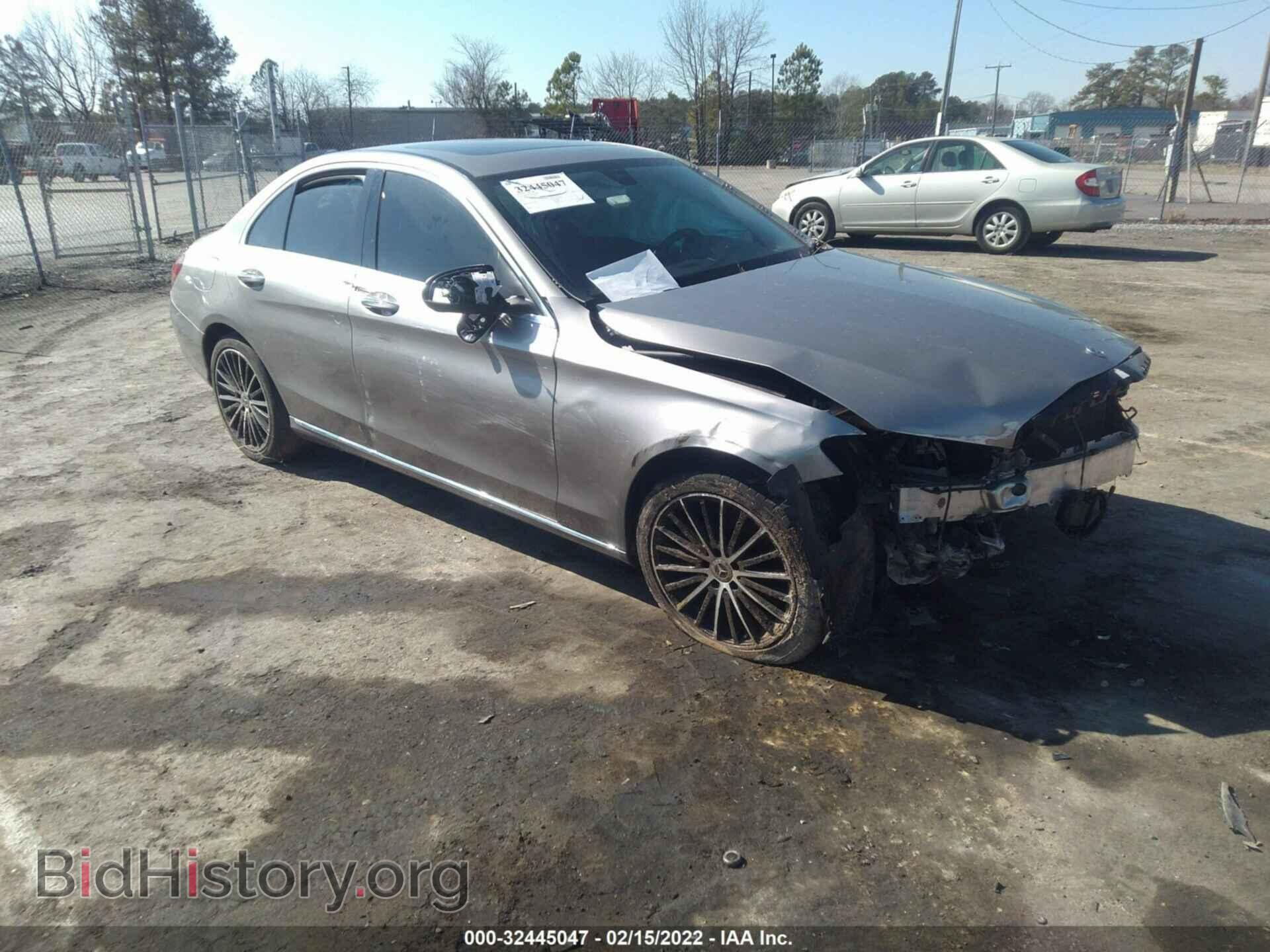 Photo 55SWF8EB0KU283875 - MERCEDES-BENZ C-CLASS 2019