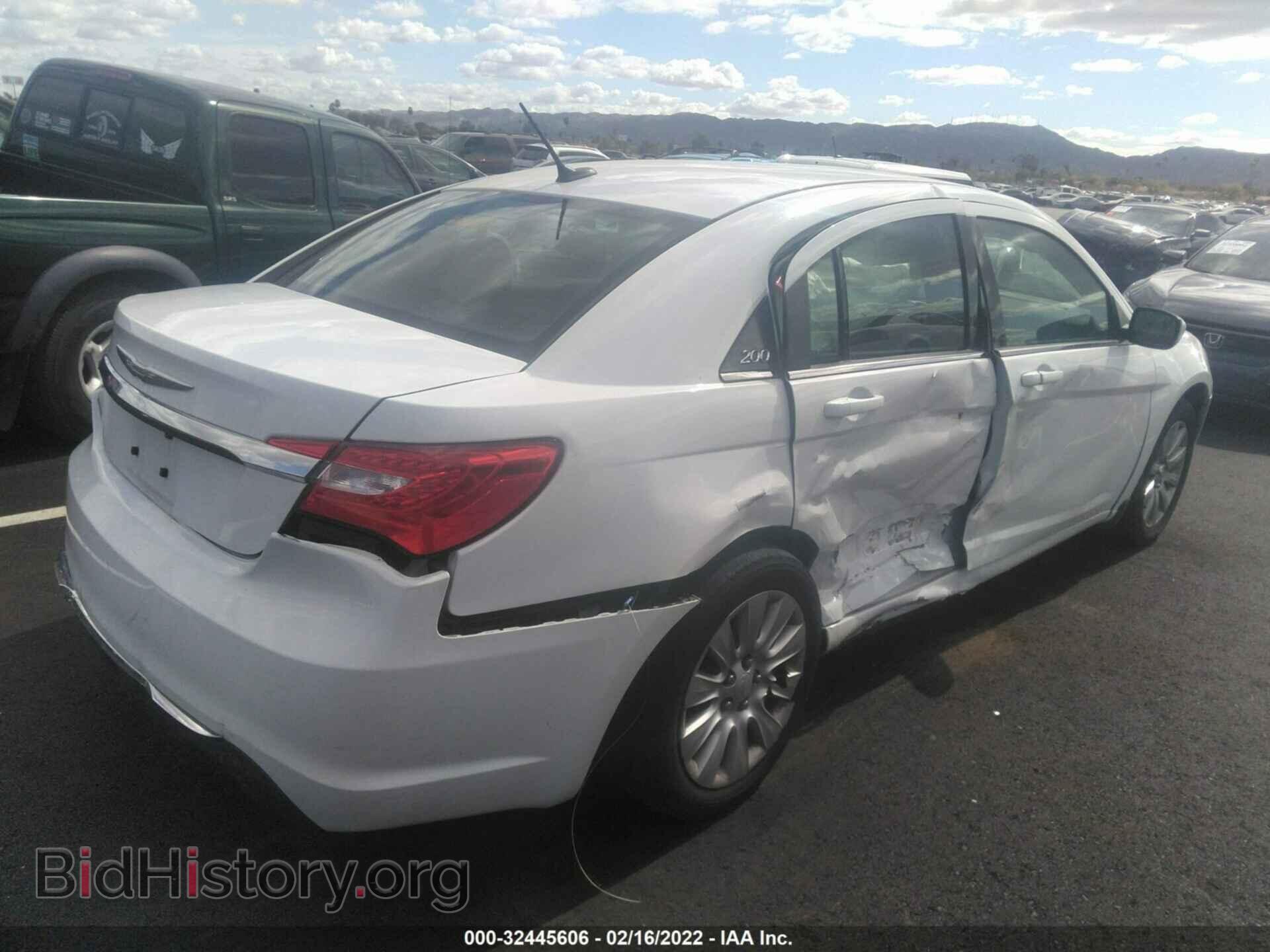 2014 CHRYSLER 200 - VIN: 1C3CCBAB1EN210668 - Фото 4