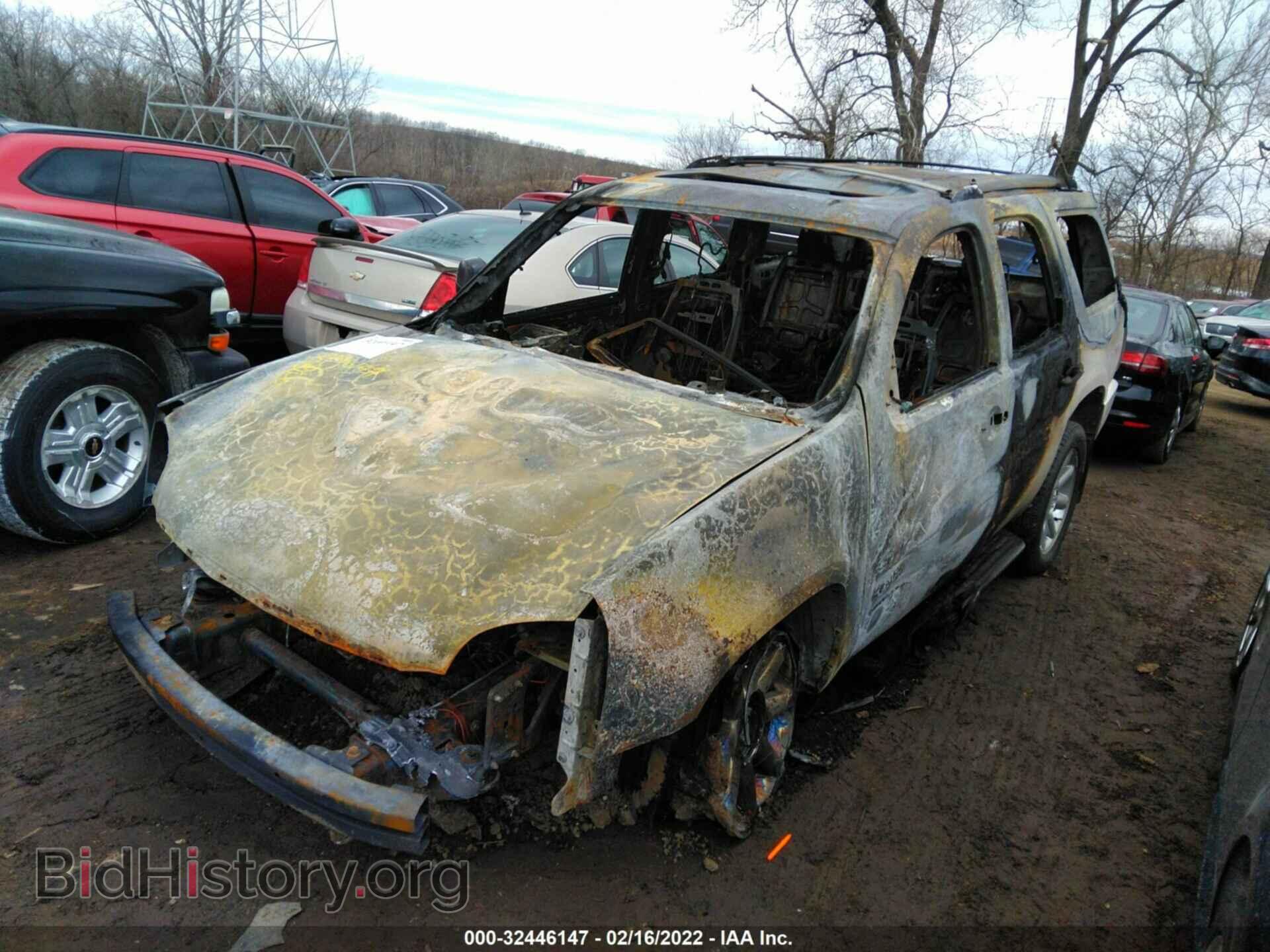 2011 GMC YUKON - VIN: 1GKS2EEF7BR337085 - Photo 6