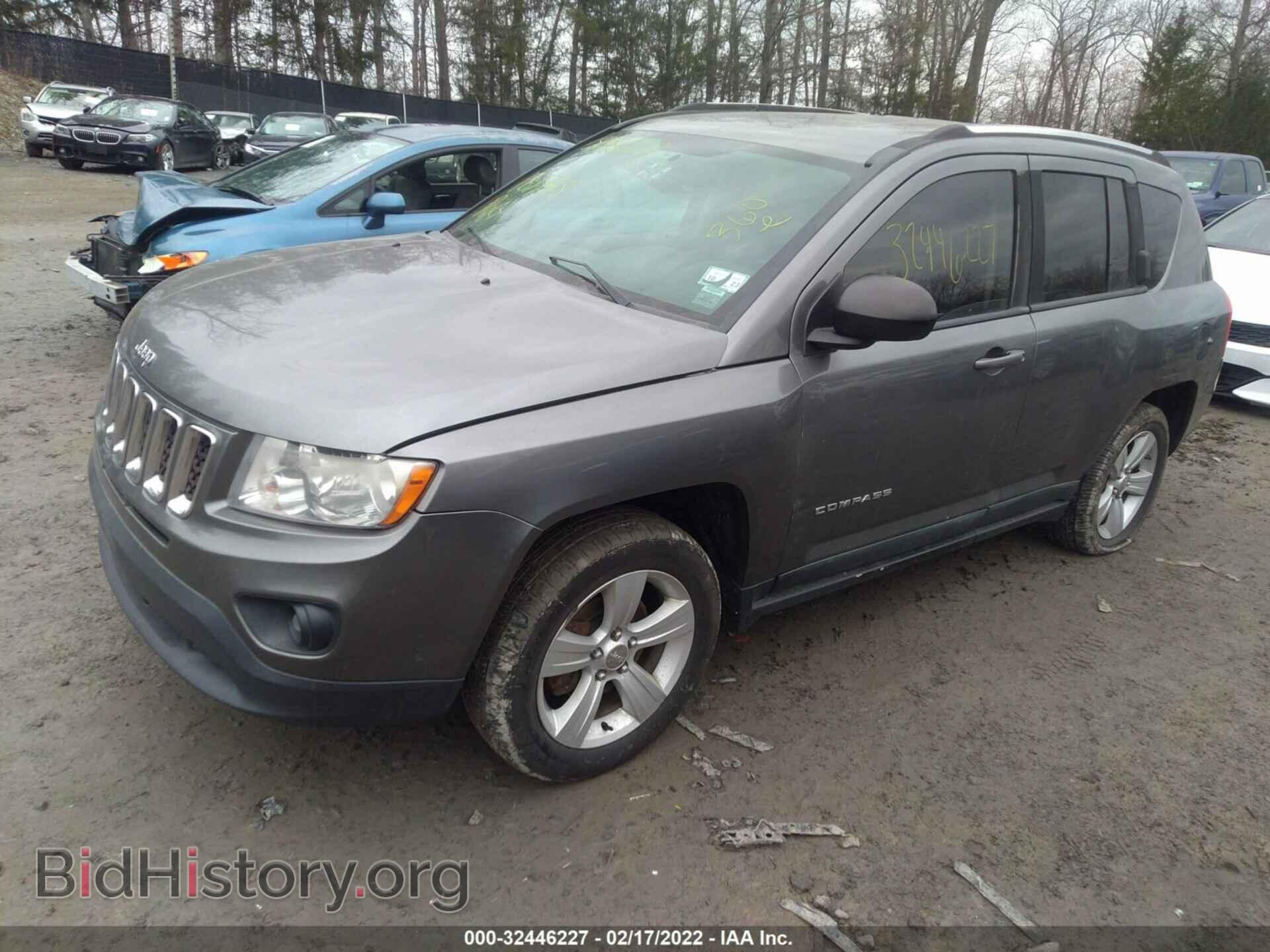 2011 JEEP COMPASS - VIN: 1J4NF1FB8BD239160 - Фото 2