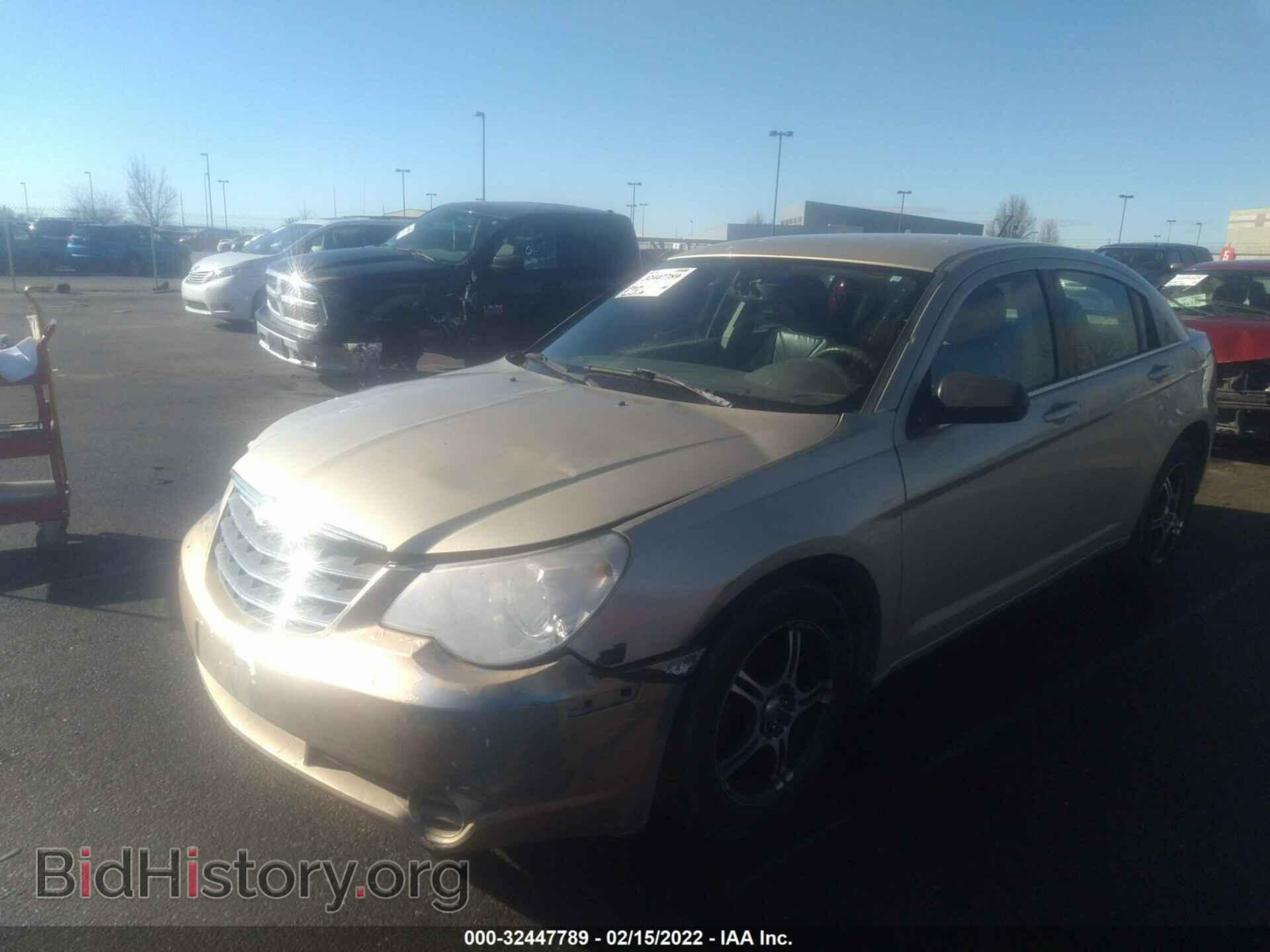 2010 CHRYSLER SEBRING - VIN: 1C3CC4FB7AN203531 - Фото 2