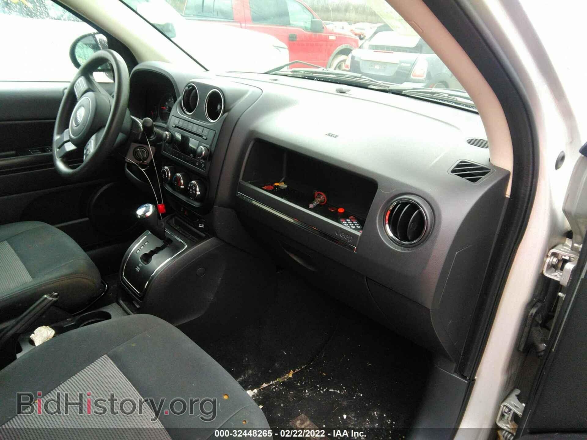 2011 JEEP COMPASS - VIN: 1J4NF1FB1BD136694 - Photo 5