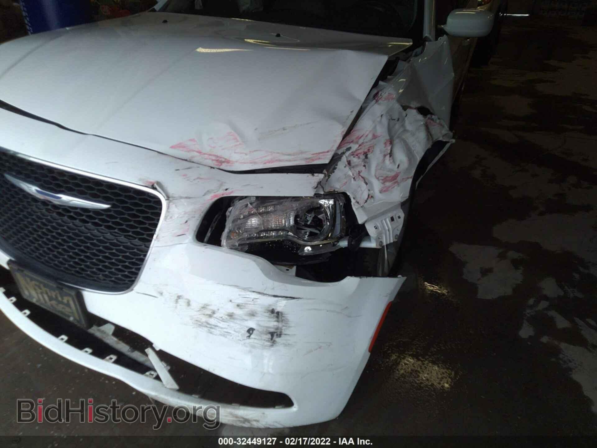 2015 CHRYSLER 300 - VIN: 2C3CCAAG4FH807393 - Фото 6
