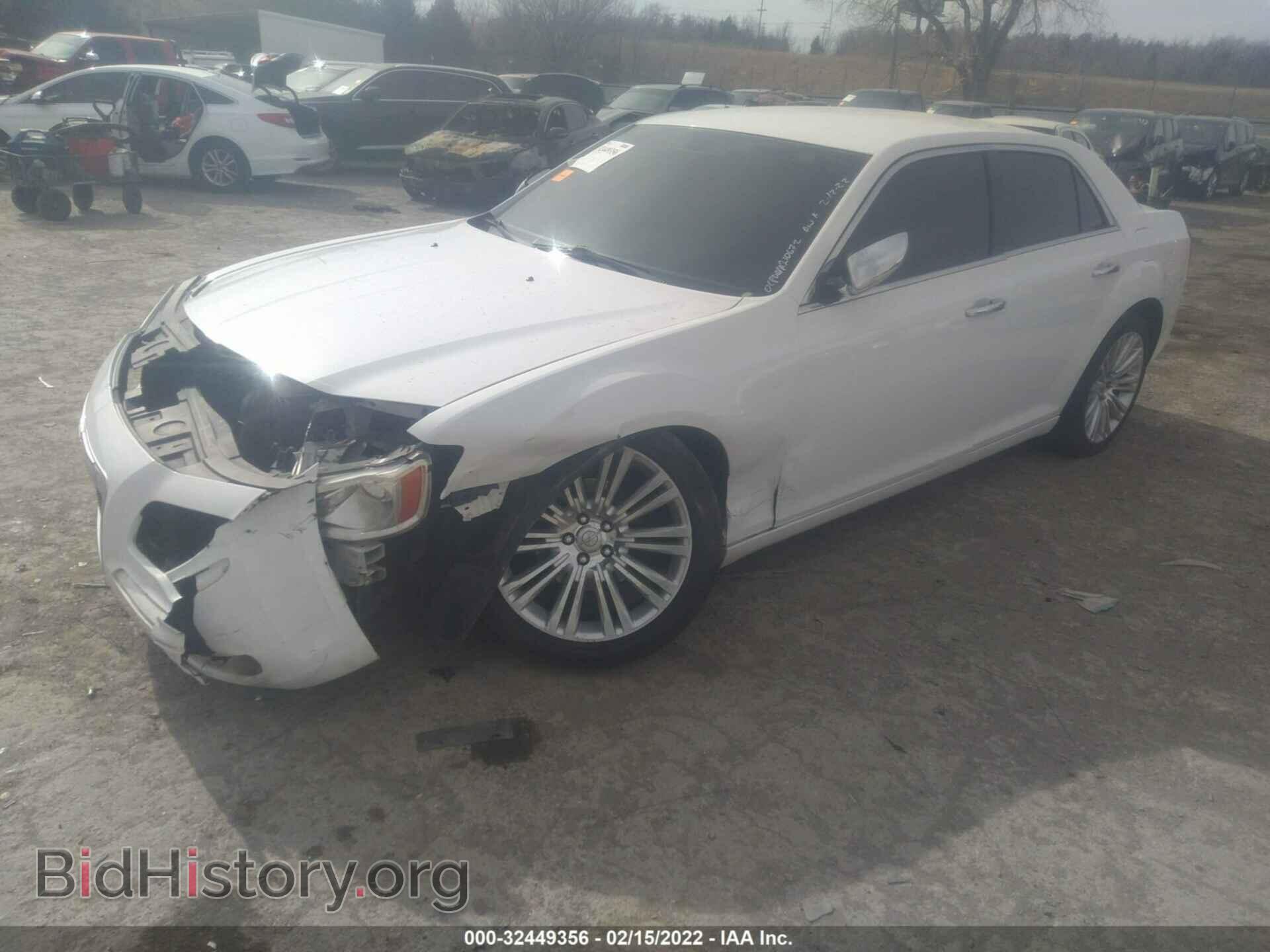2011 CHRYSLER 300 - VIN: 2C3CA5CG4BH594966 - Фото 2